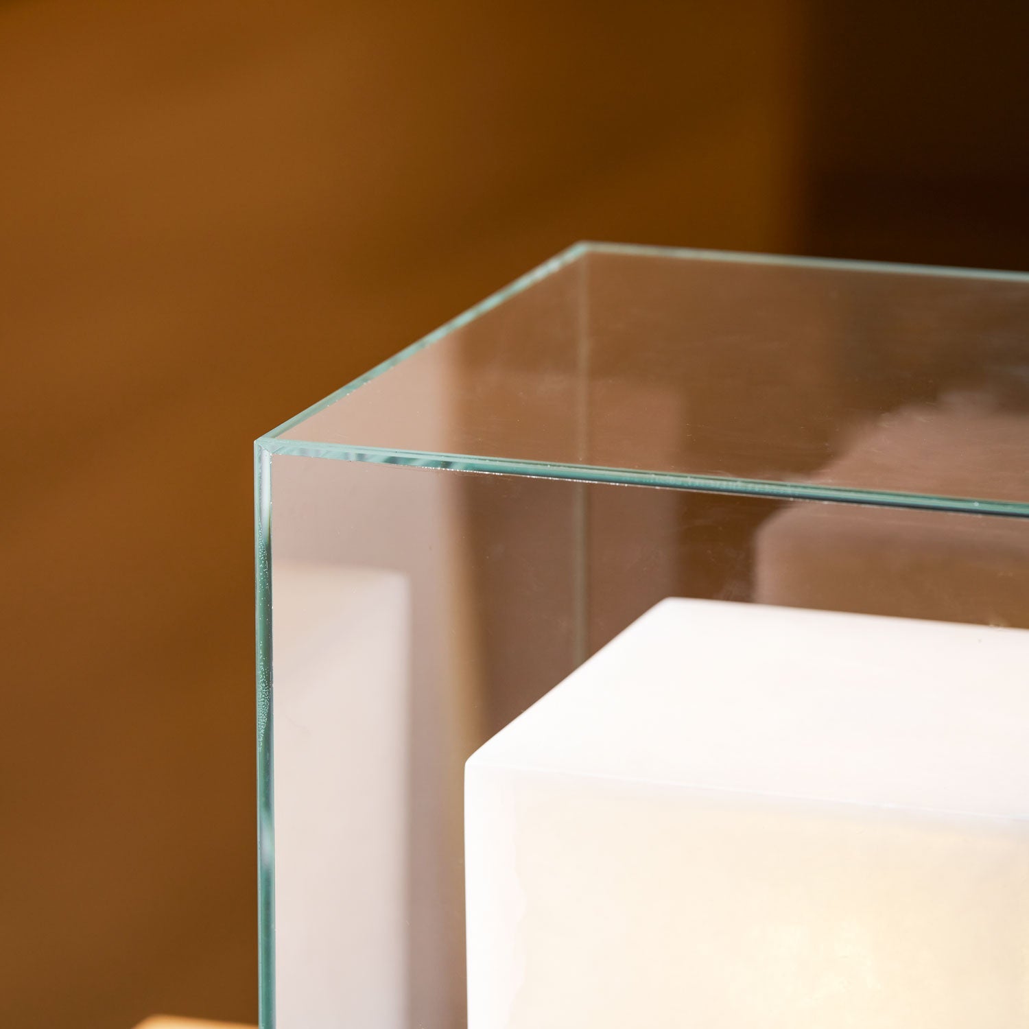 Cubo Alabaster Table Lamp - Blowlighting