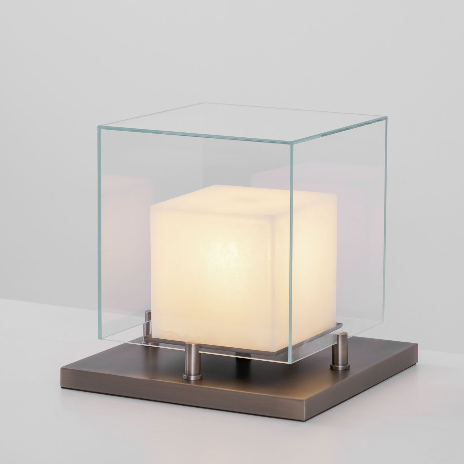 Cubo Alabaster Table Lamp - Blowlighting