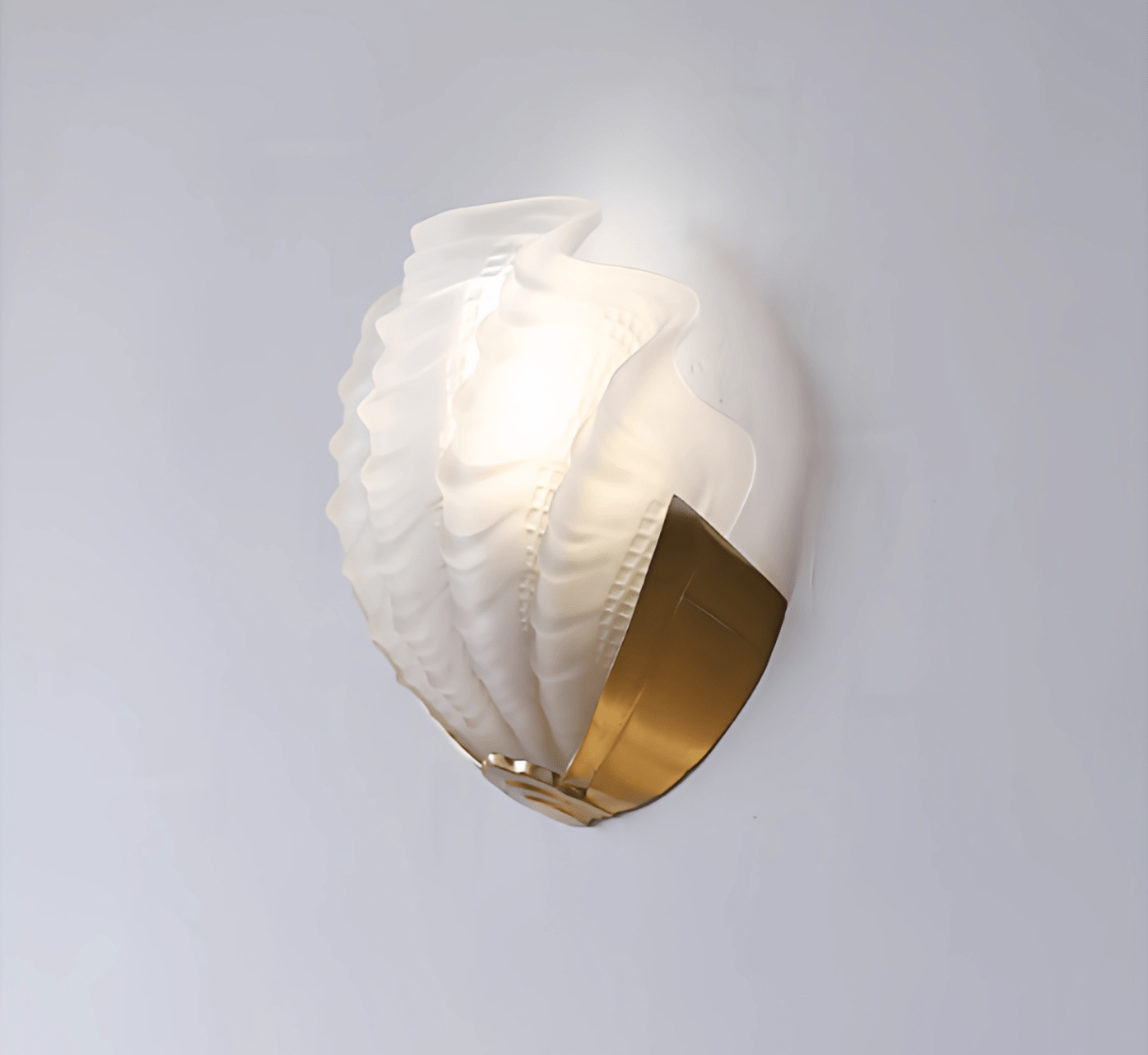 Art Deco Scallop Wall Light - Vakkerlight