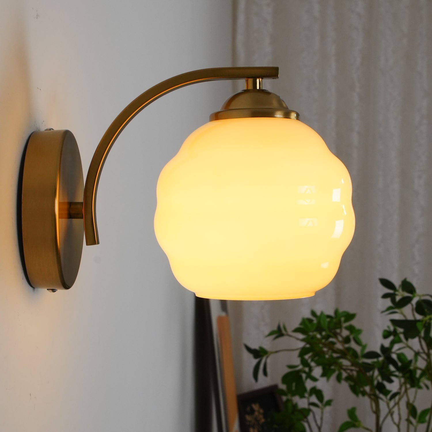 Art Deco Vintage Wall Lamp - Blowlighting