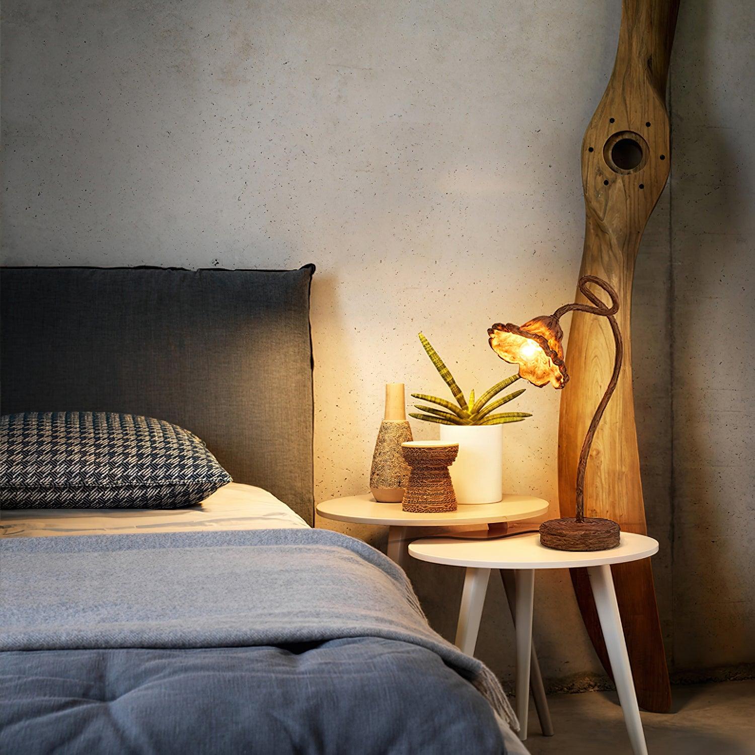 Artistic Lotus Leaf Table Lamp - Blowlighting