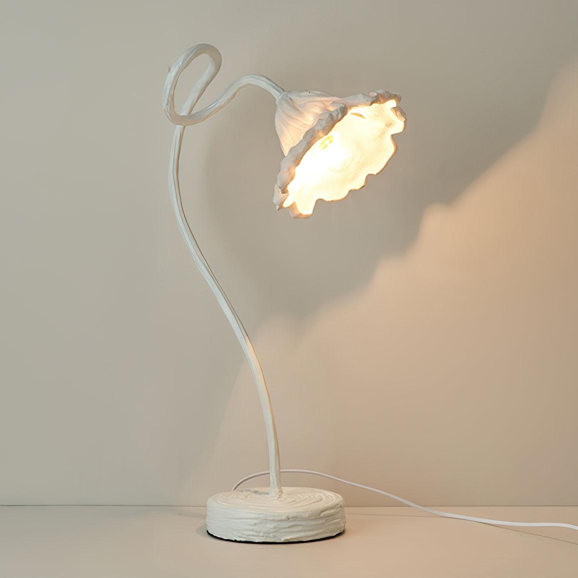Artistic Lotus Leaf Table Lamp - Blowlighting