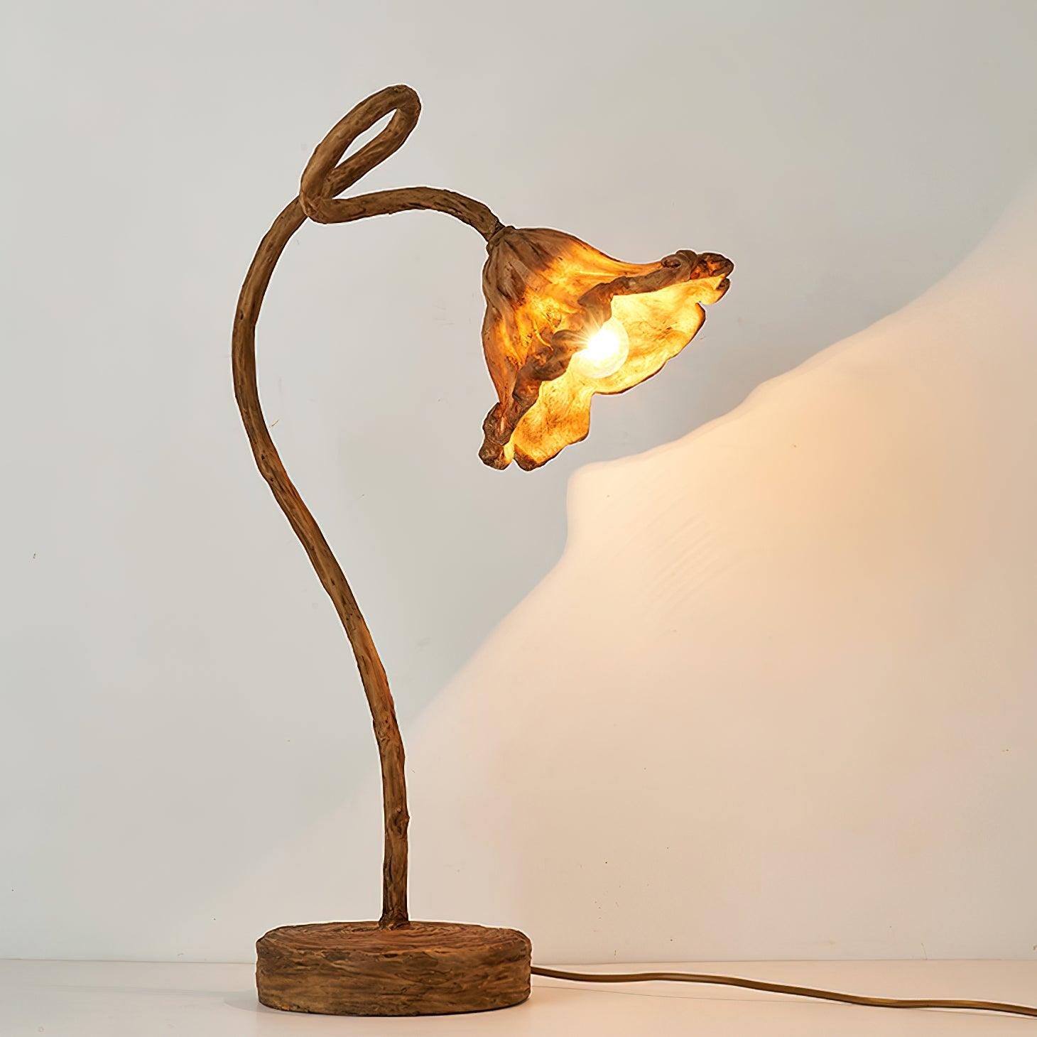 Artistic Lotus Leaf Table Lamp - Blowlighting
