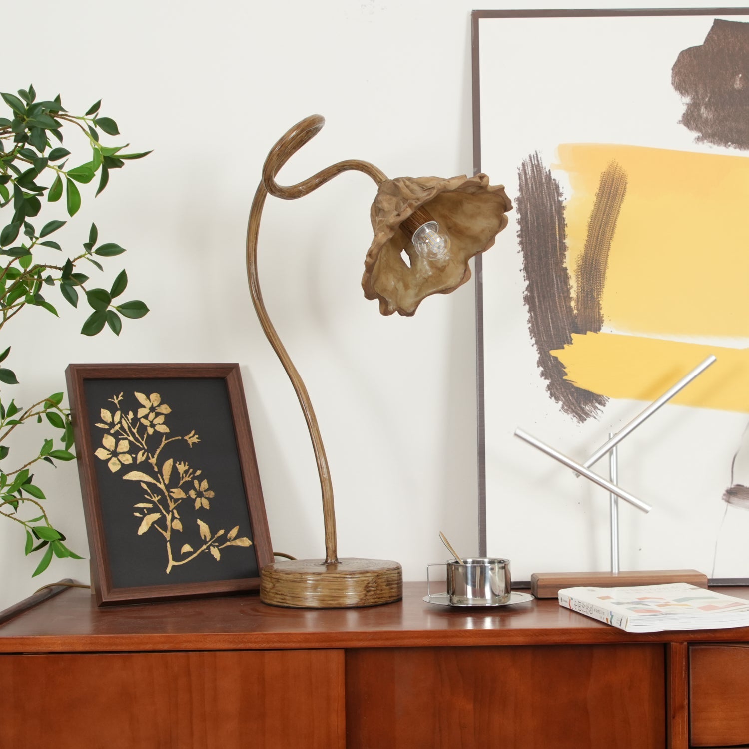 Artistic Lotus Leaf Table Lamp - Blowlighting