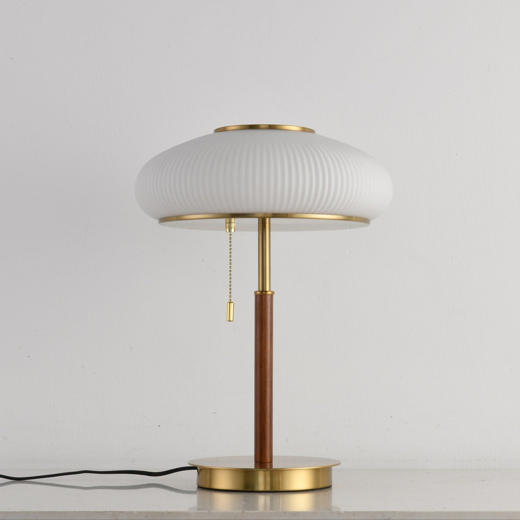 Arvia Table Lamp - Blowlighting