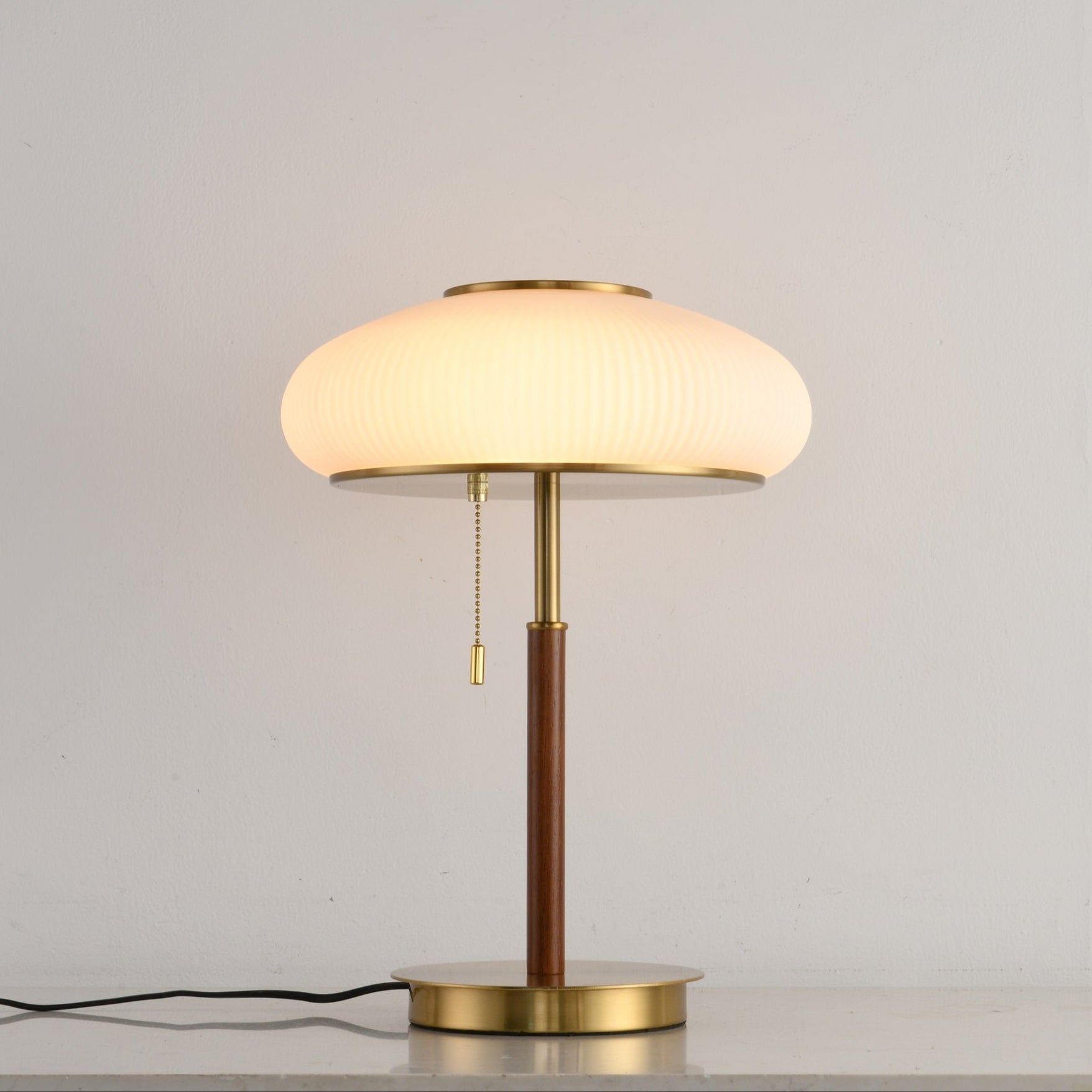 Arvia Table Lamp - Blowlighting