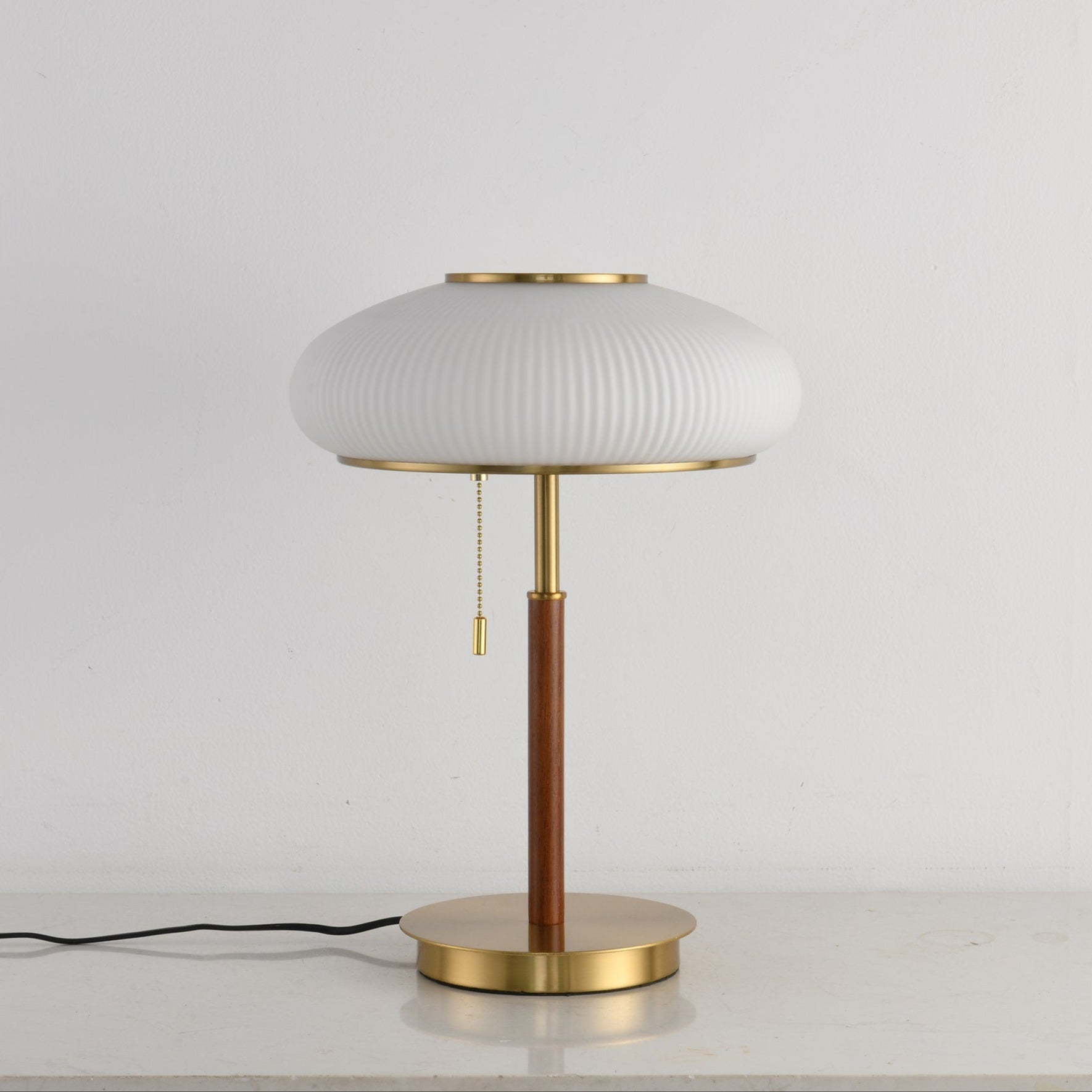Arvia Table Lamp - Blowlighting