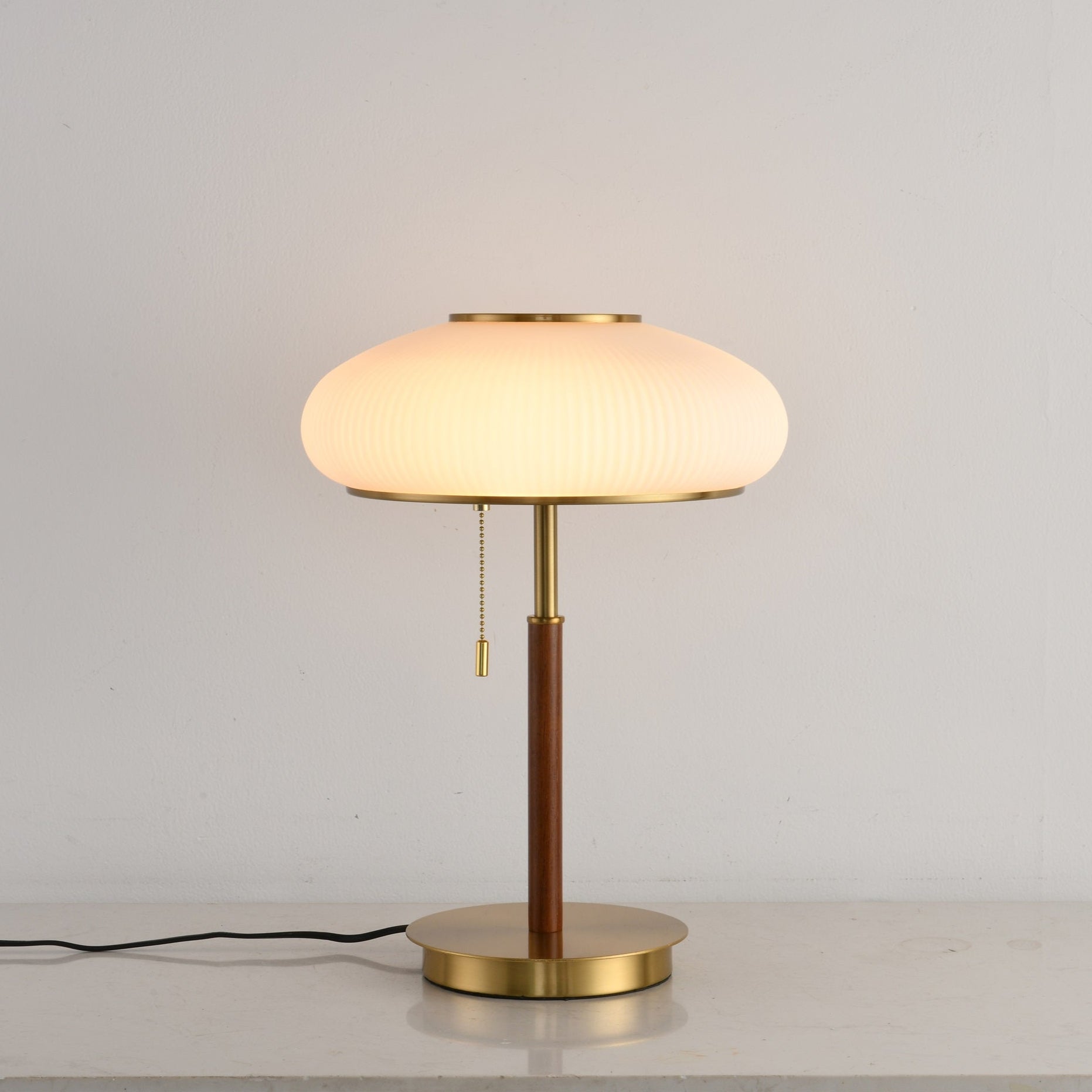 Arvia Table Lamp - Blowlighting