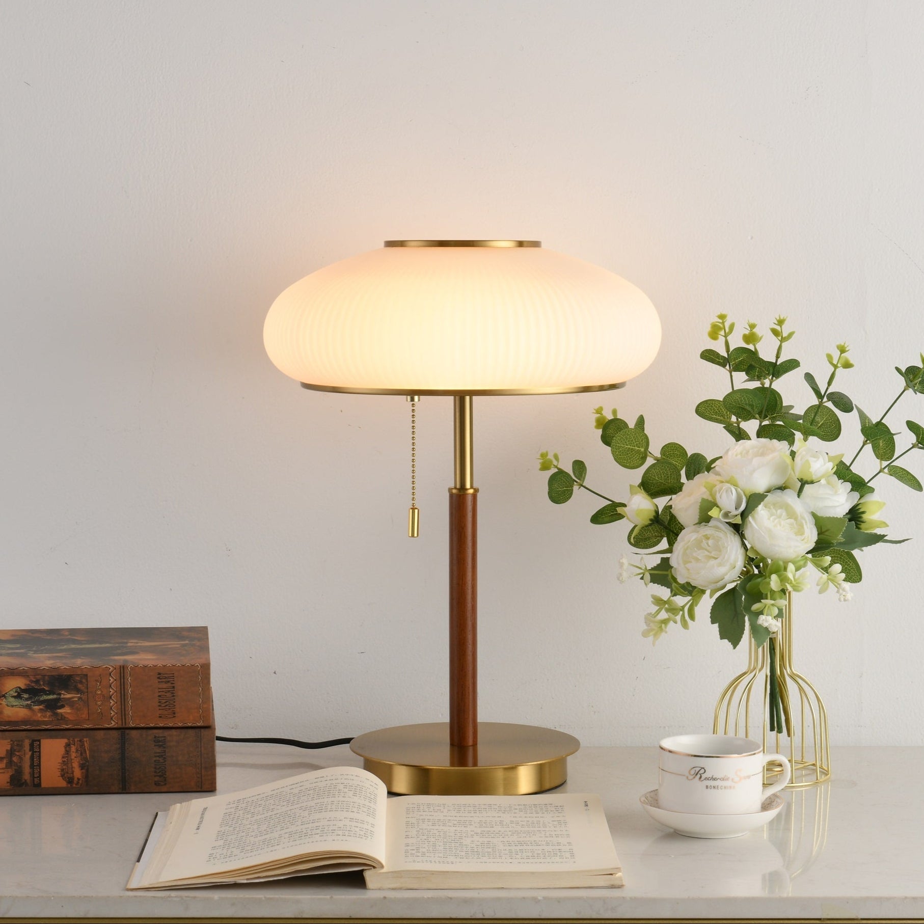 Arvia Table Lamp - Blowlighting