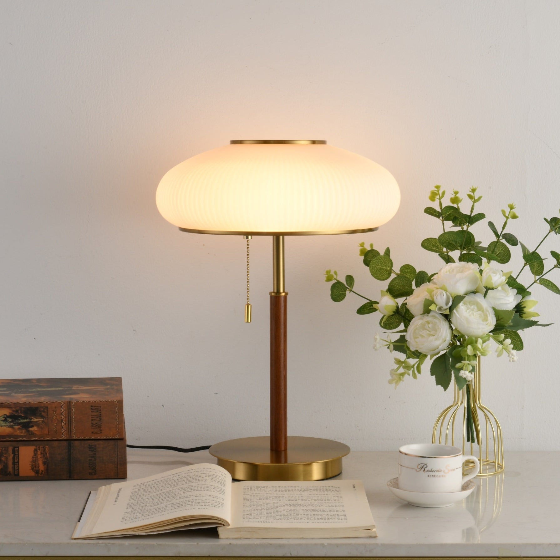 Arvia Table Lamp - Blowlighting