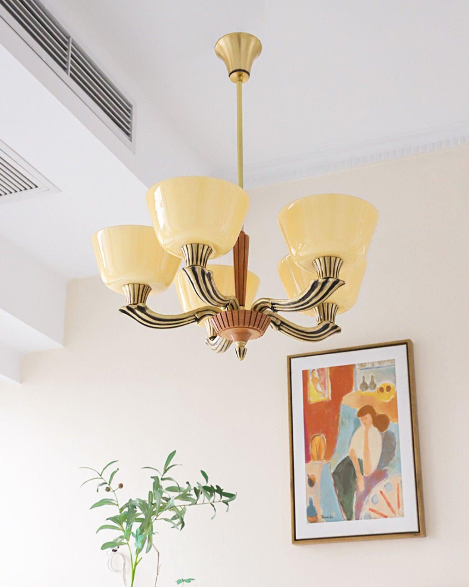 Lustra Chandelier Flared Shade Vintage - Blowlighting
