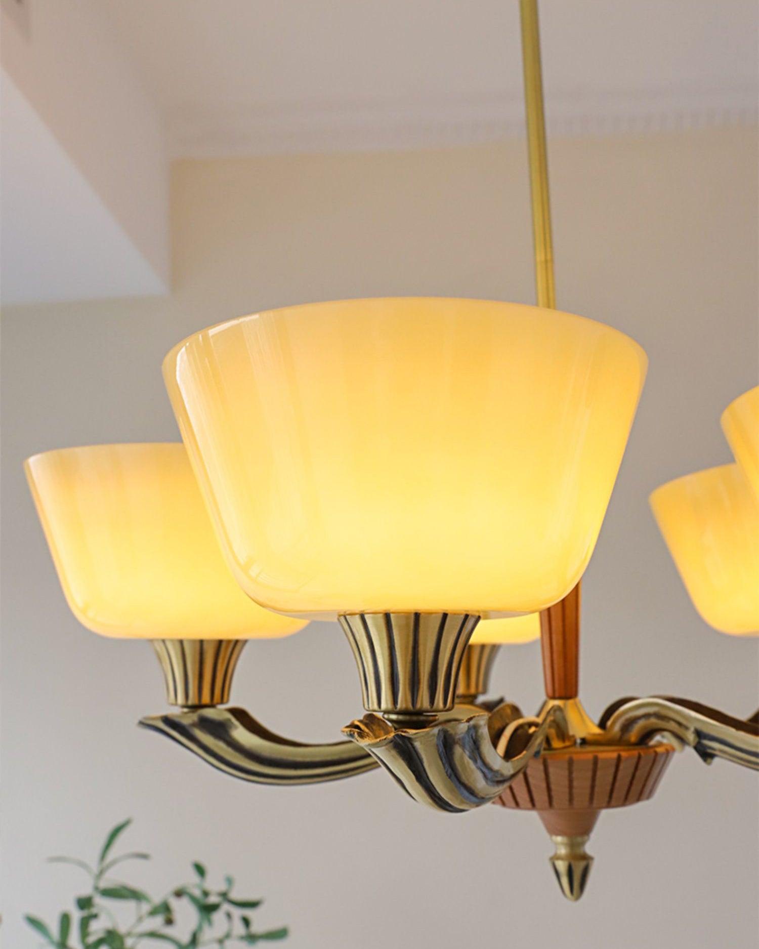 Lustra Chandelier Flared Shade Vintage - Blowlighting