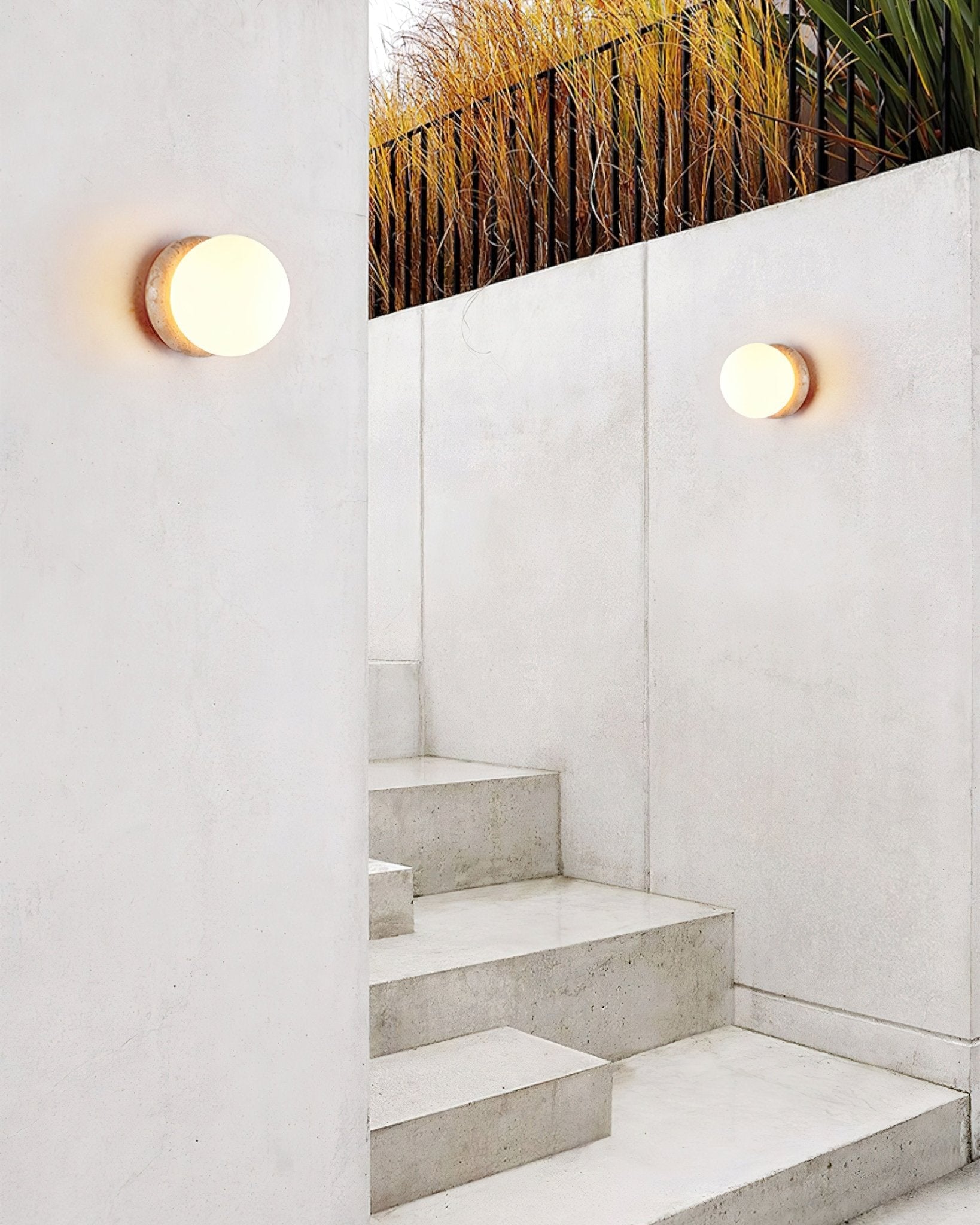 Caliror Round-Plate Travertine Wall Light - Blowlighting
