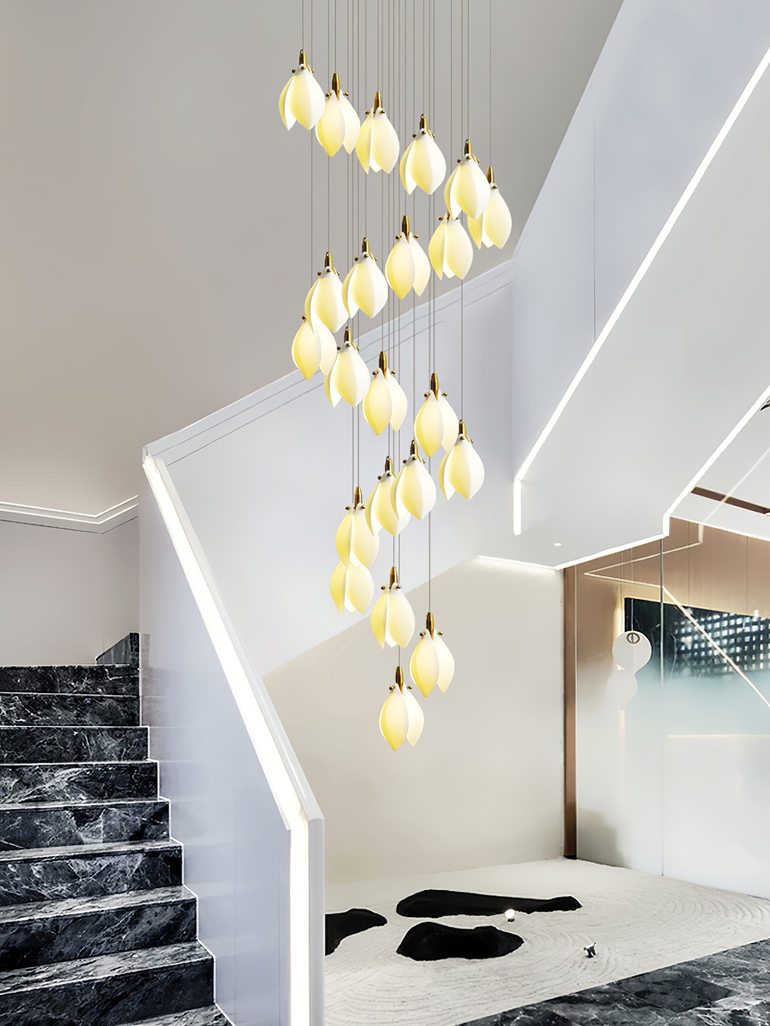 Caphayra Floral Ceramic Brass Chandelier - Blowlighting