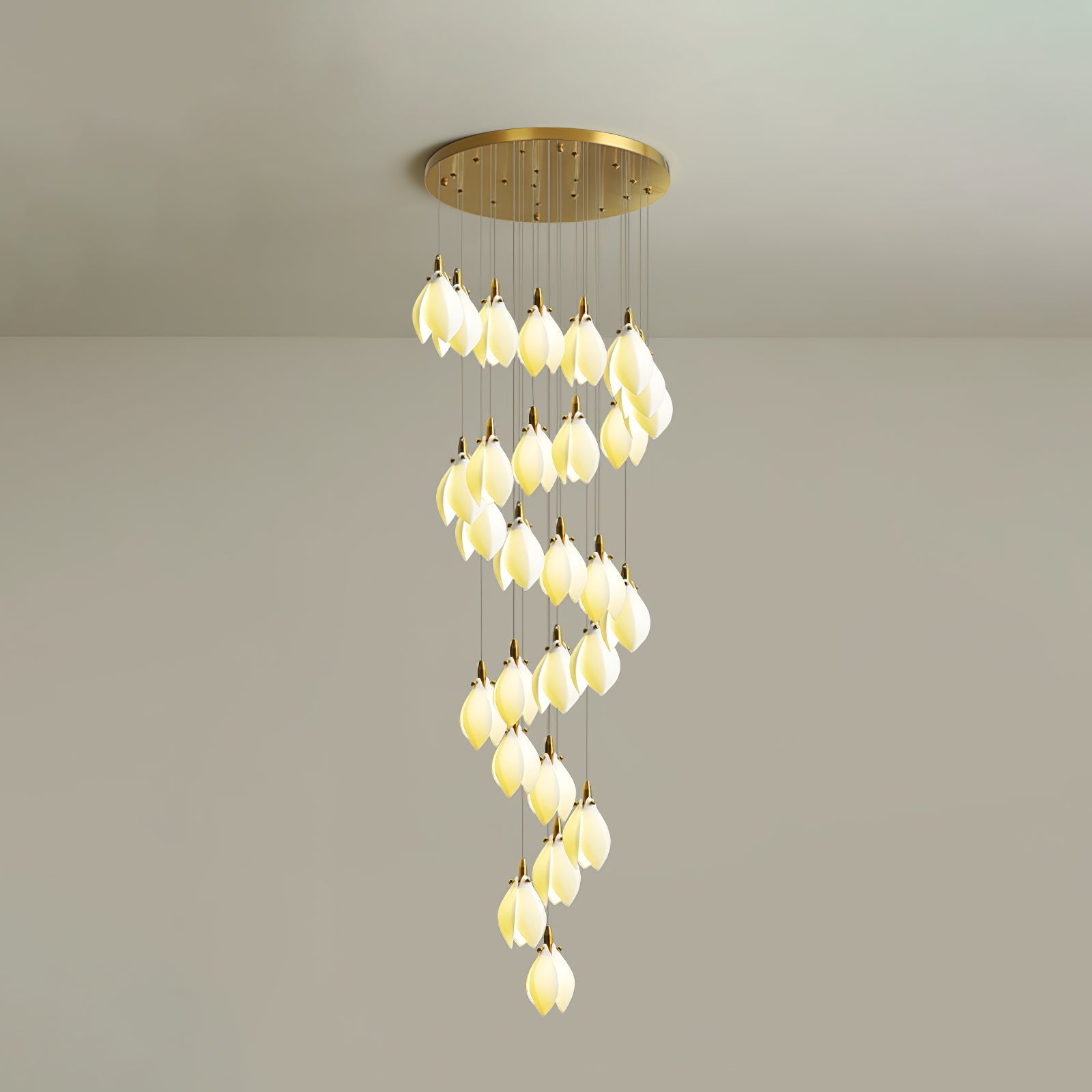 Caphayra Floral Ceramic Brass Chandelier - Blowlighting