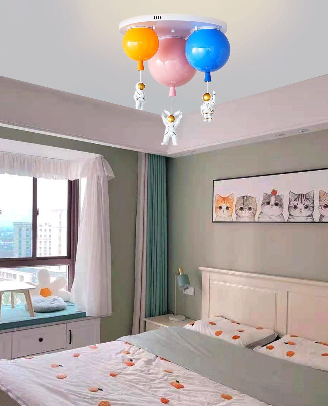 Astronaut Glossy Balloon Ceiling Lamp - Blowlighting