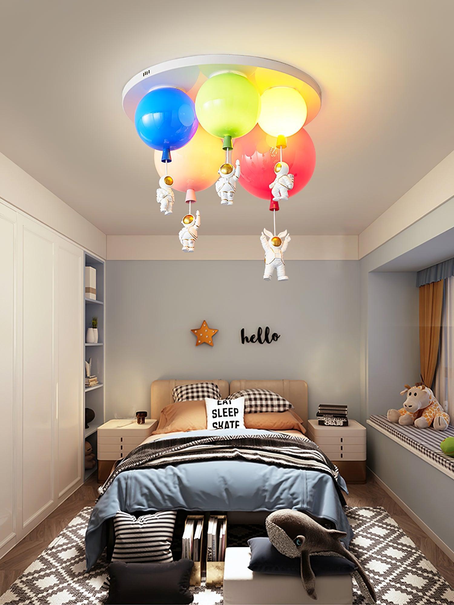 Astronaut Glossy Balloon Ceiling Lamp - Blowlighting