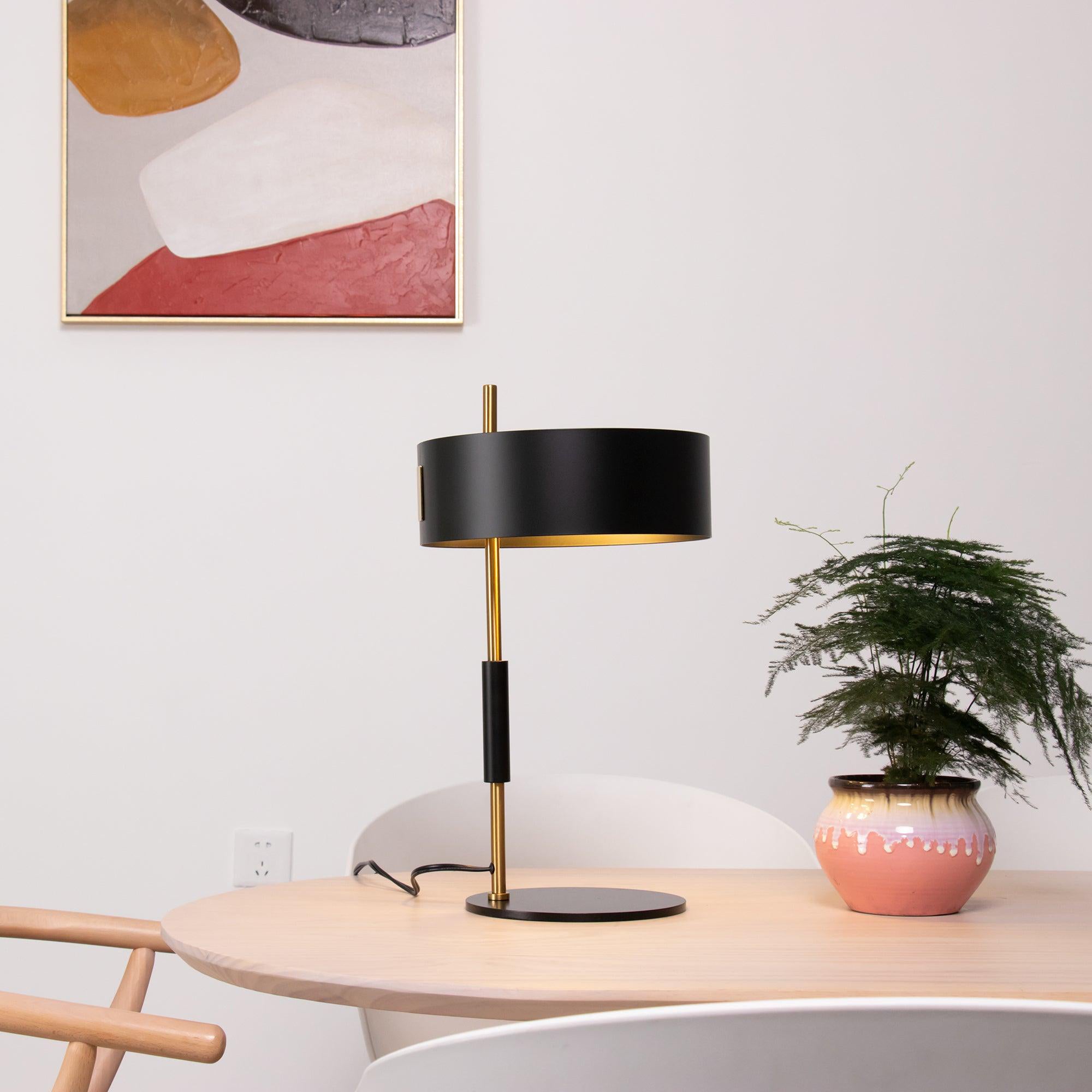 Athezza Table Light - Blowlighting