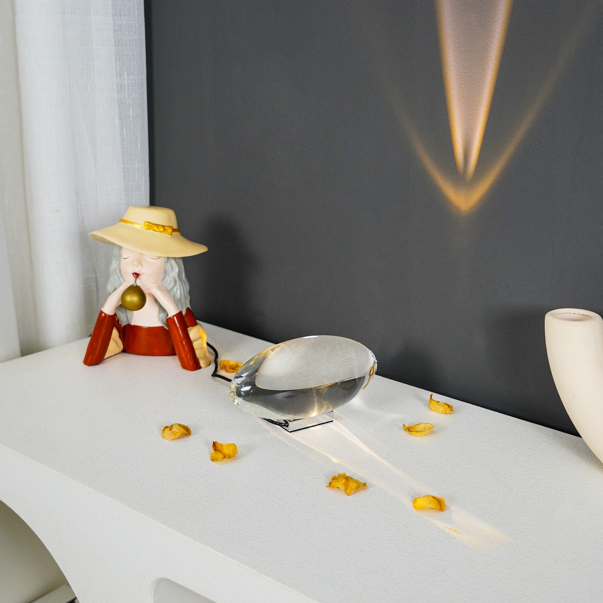 Atman Table Lamp - Blowlighting