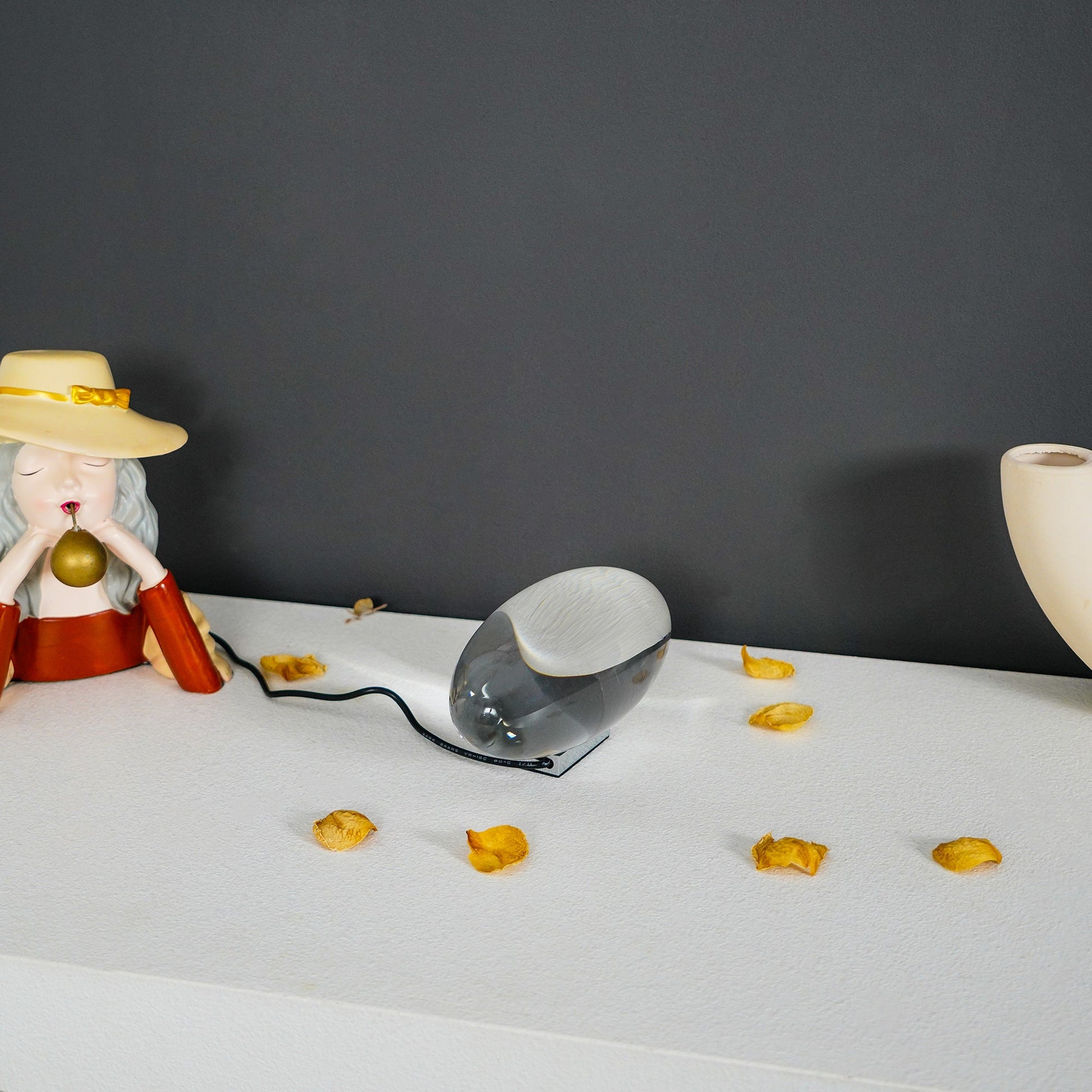 Atman Table Lamp - Blowlighting