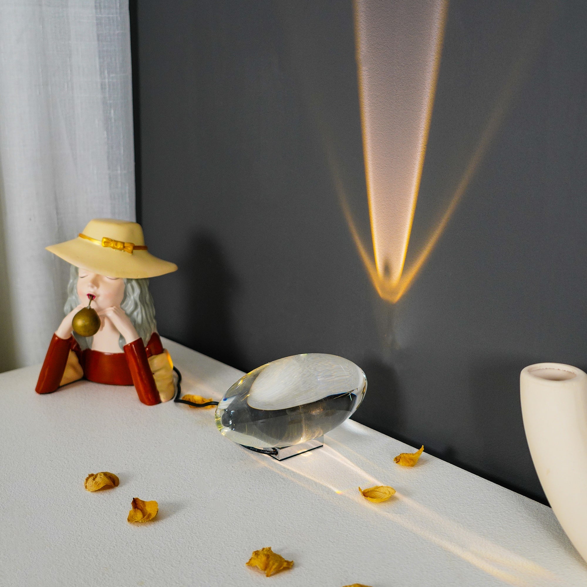 Atman Table Lamp - Blowlighting