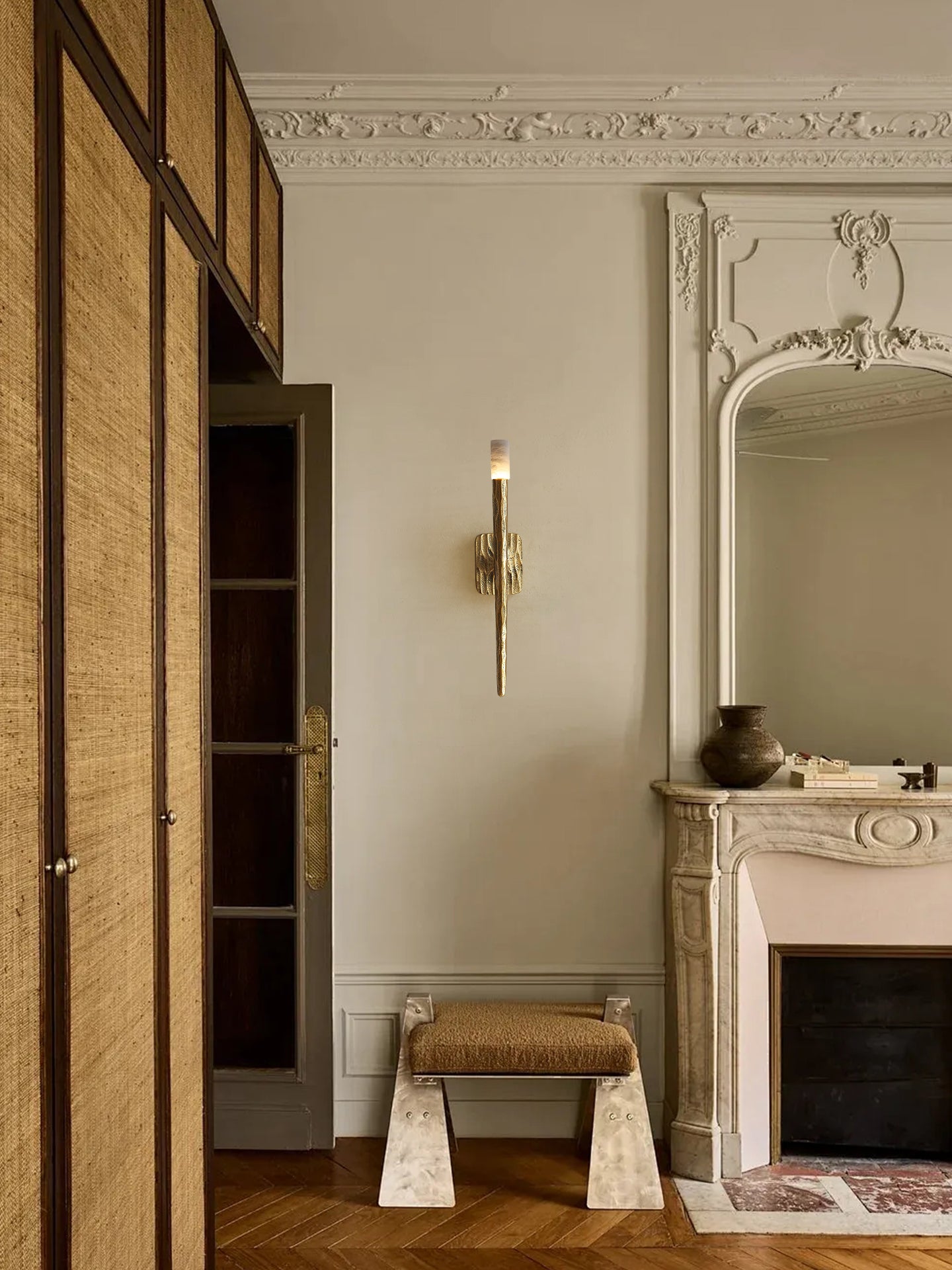 Aurelian Sculpted Alabaster Sconce - Vakkerlight