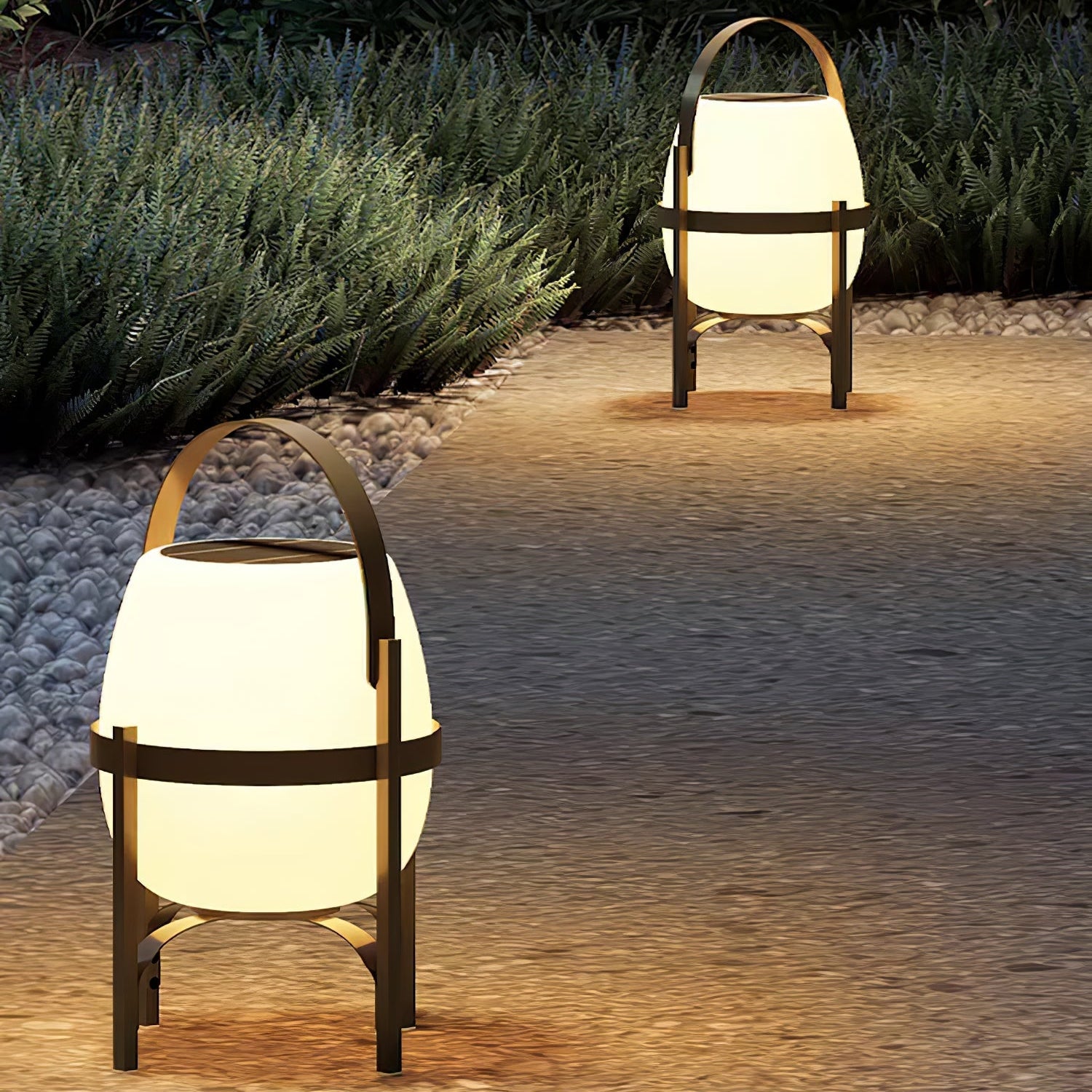 Auren Lantern Outdoor Lamp - Blowlighting