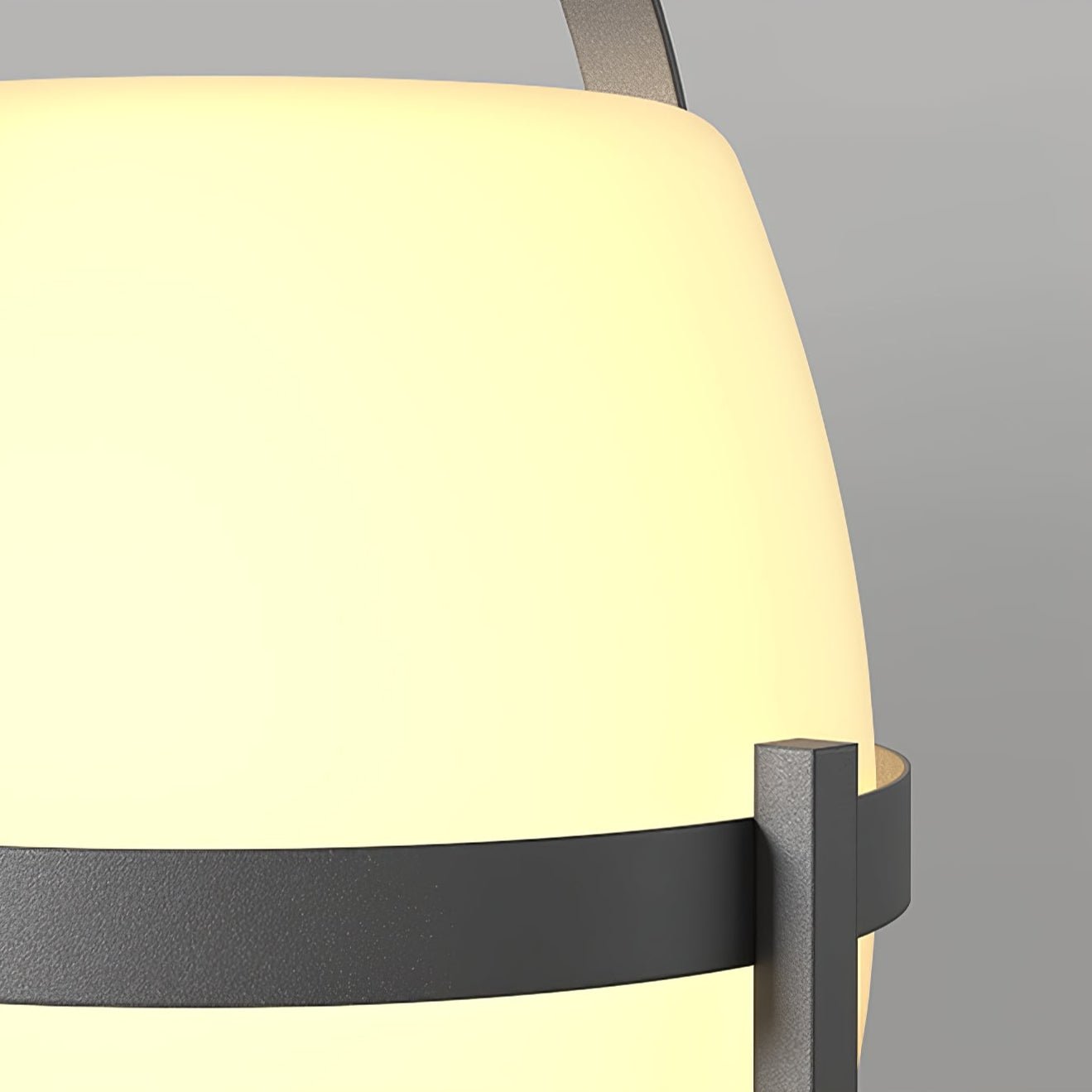 Auren Lantern Outdoor Lamp - Blowlighting