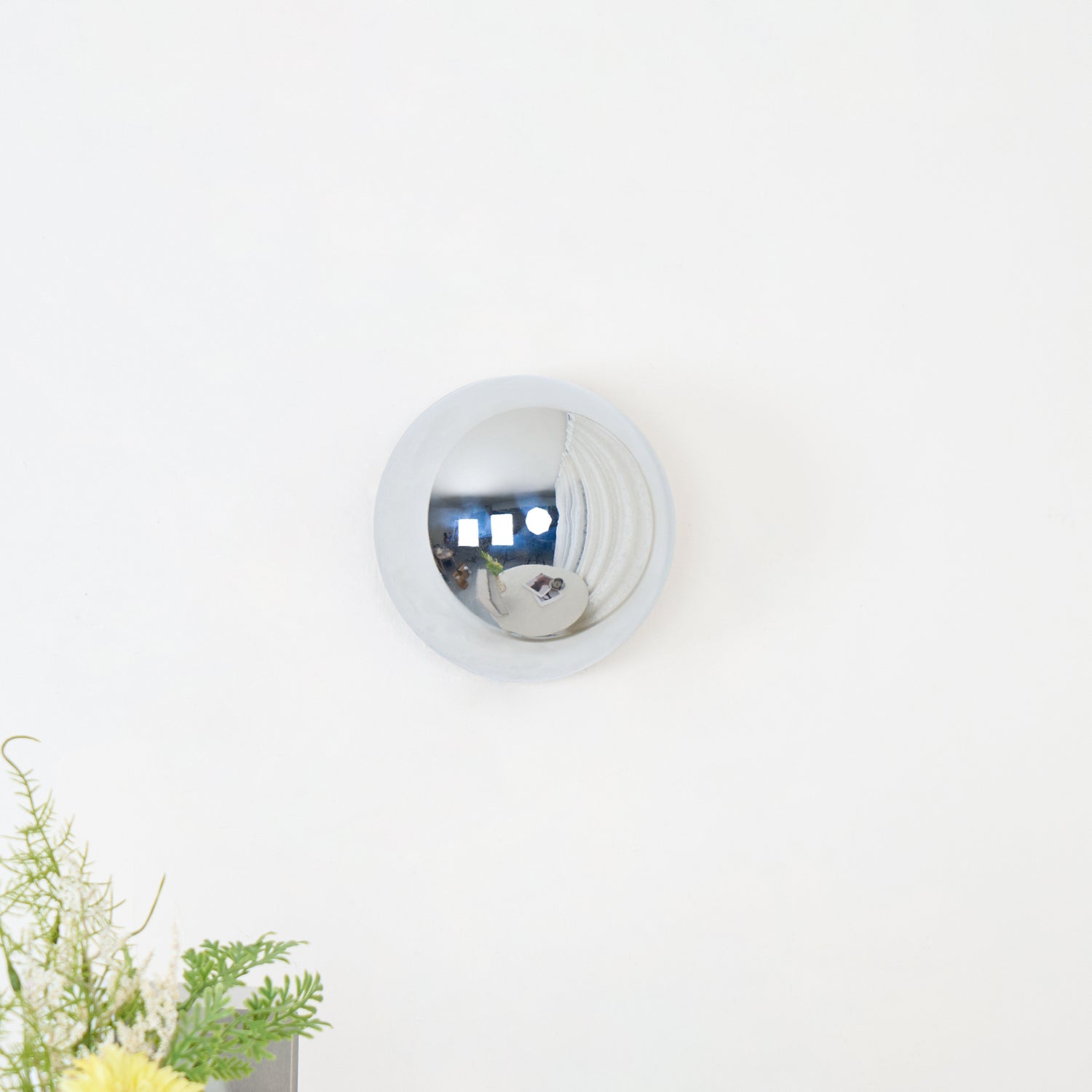 Aurum Sphere Wall Sconce - Blowlighting