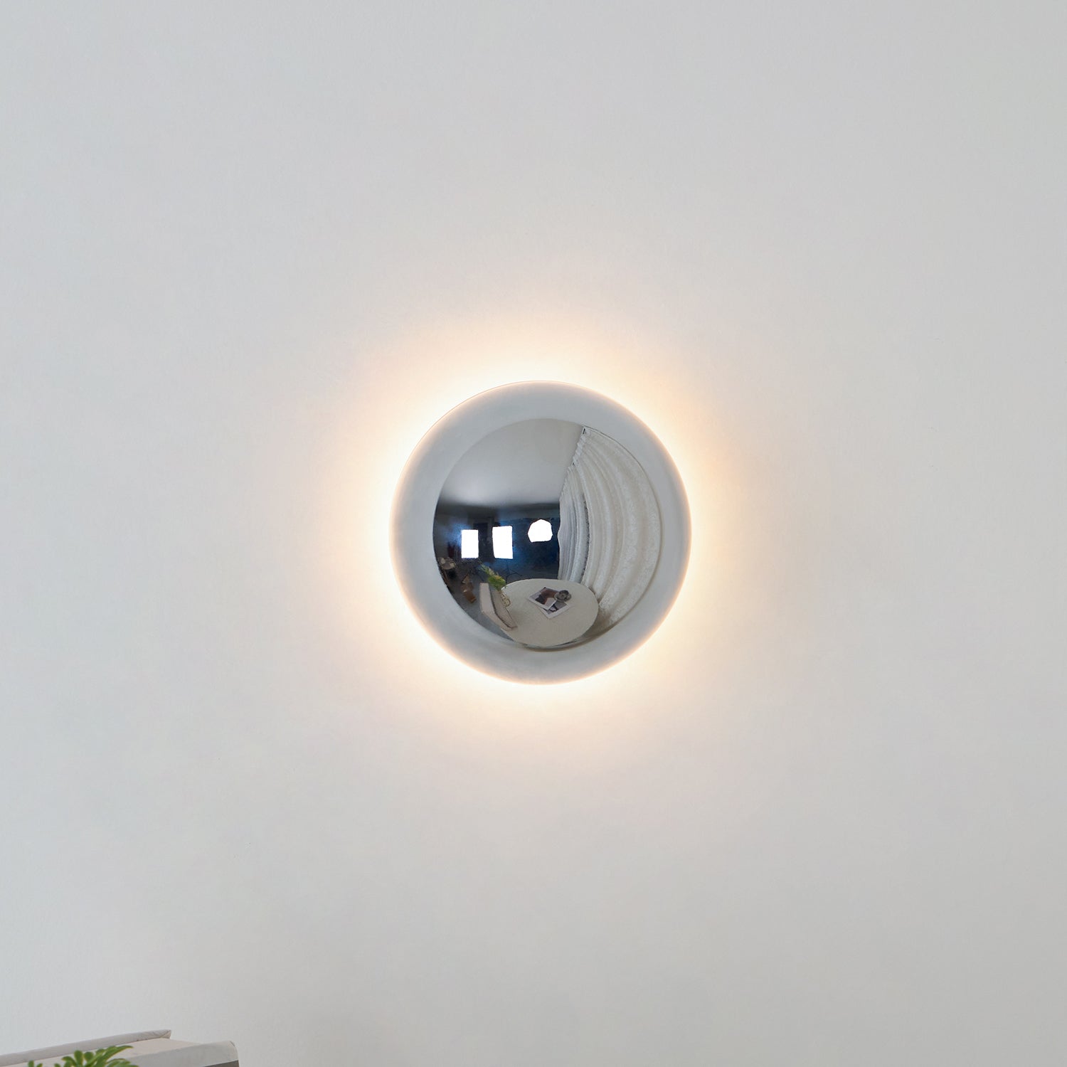 Aurum Sphere Wall Sconce - Blowlighting