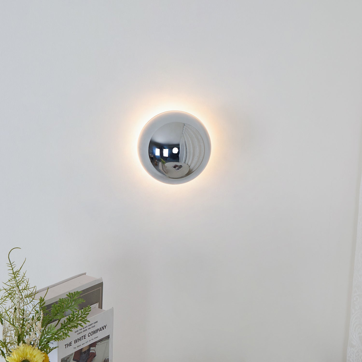 Aurum Sphere Wall Sconce - Blowlighting
