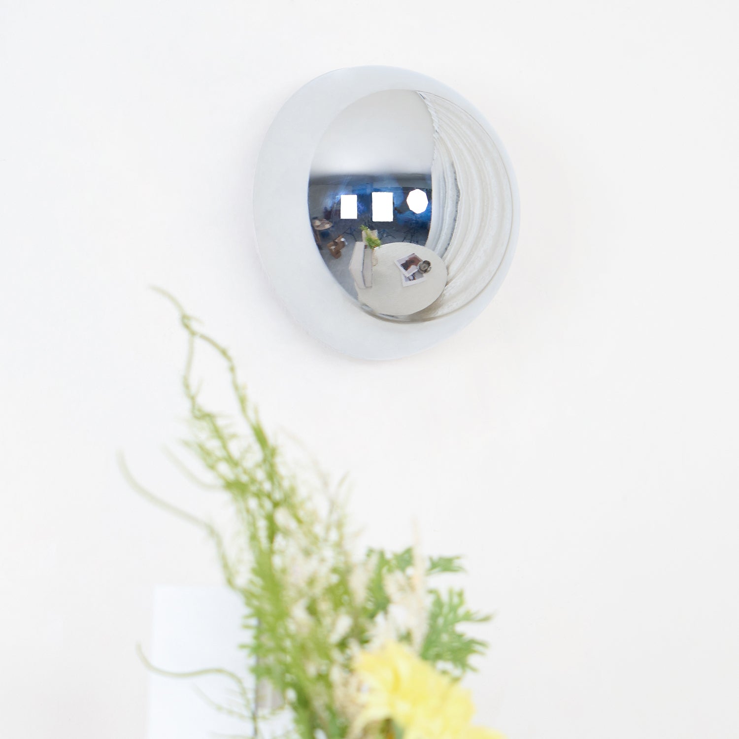 Aurum Sphere Wall Sconce - Blowlighting