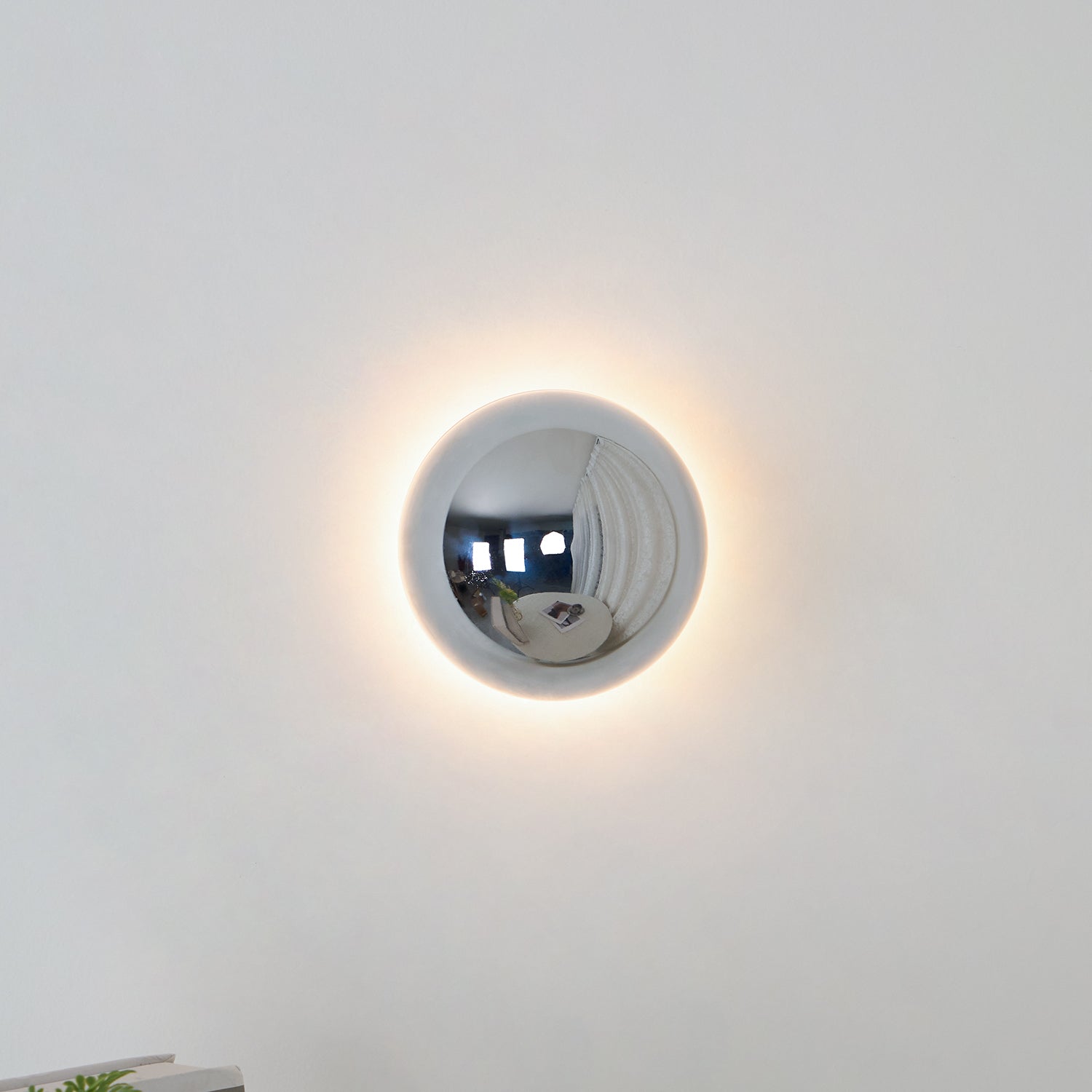 Aurum Sphere Wall Sconce - Blowlighting