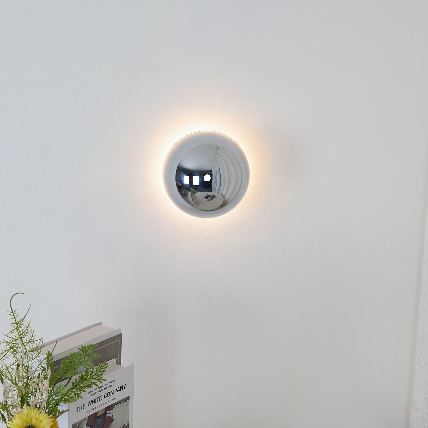 Aurum Sphere Wall Sconce - Blowlighting