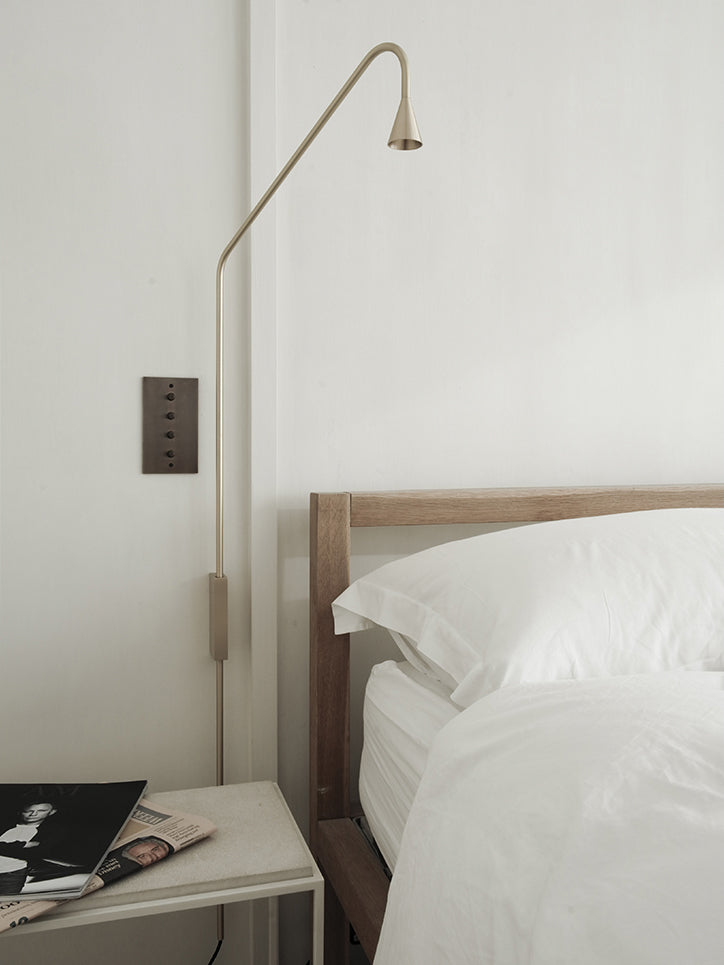 Pureform Wall Lamp - Blowlighting