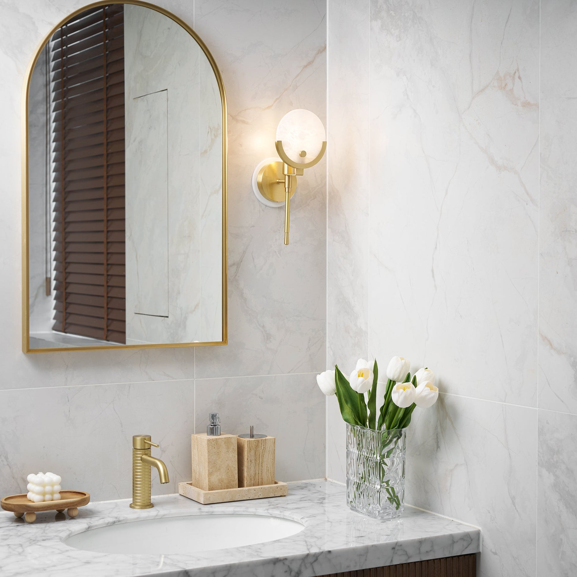 Zavarara Sphere Alabaster Wall Light - Blowlighting