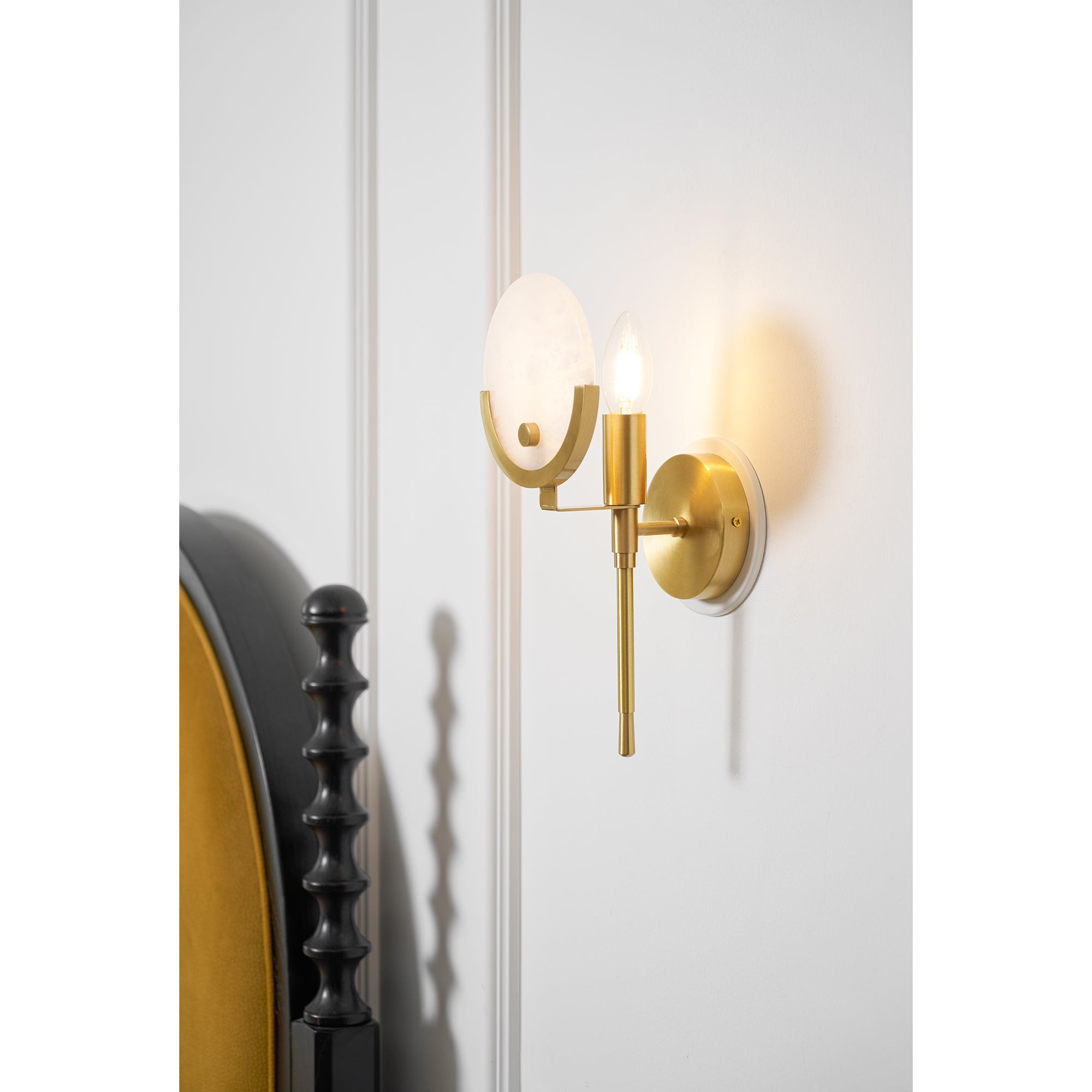 Zavarara Sphere Alabaster Wall Light - Blowlighting