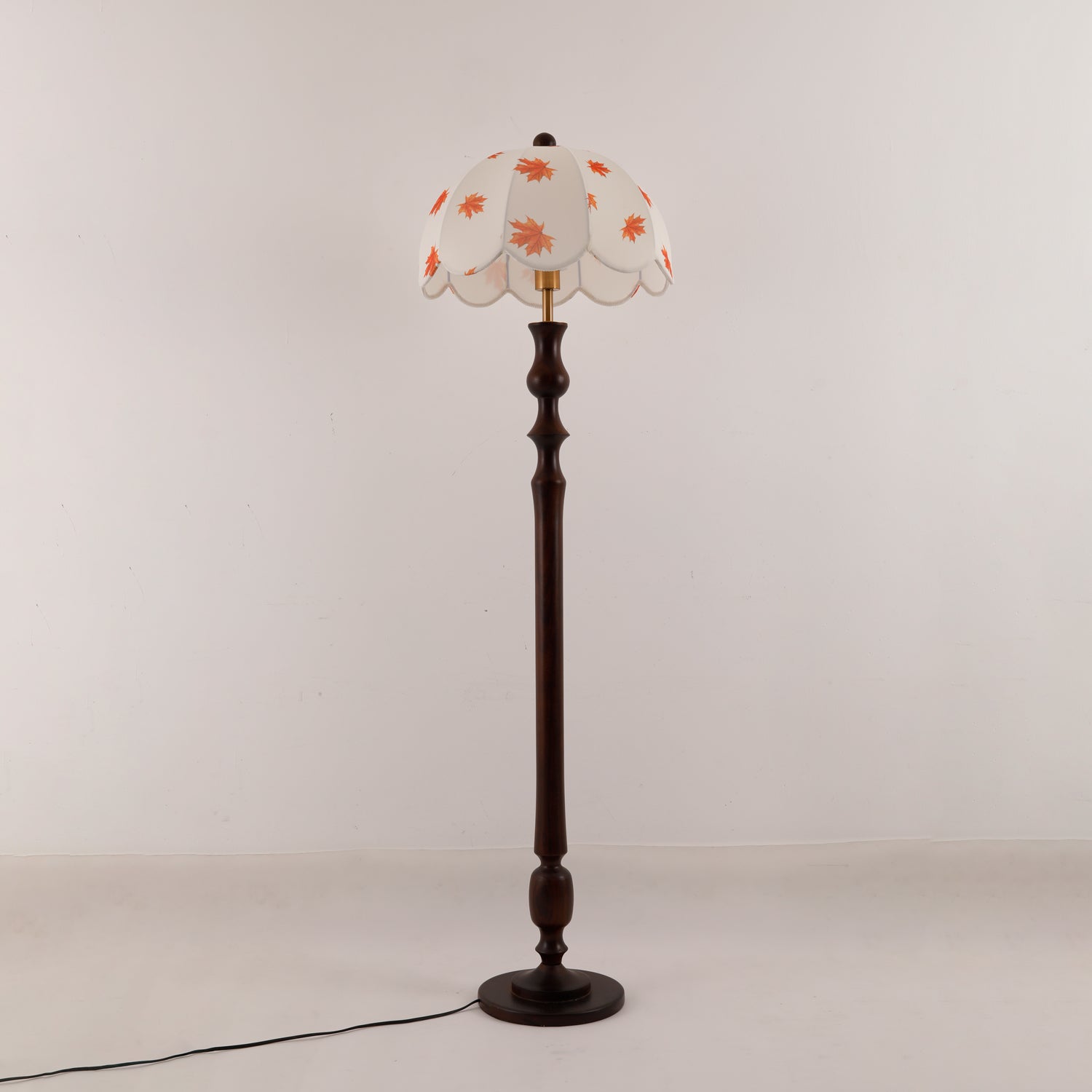 Avery Floor Lamp - Blowlighting