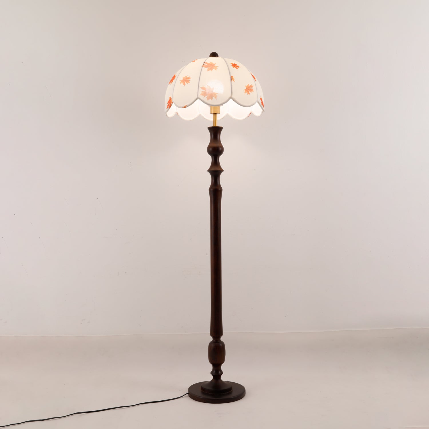 Avery Floor Lamp - Blowlighting