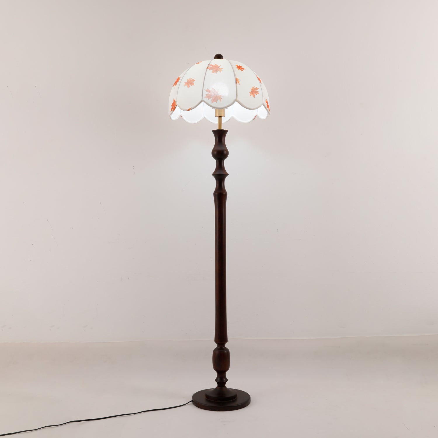 Avery Floor Lamp - Blowlighting