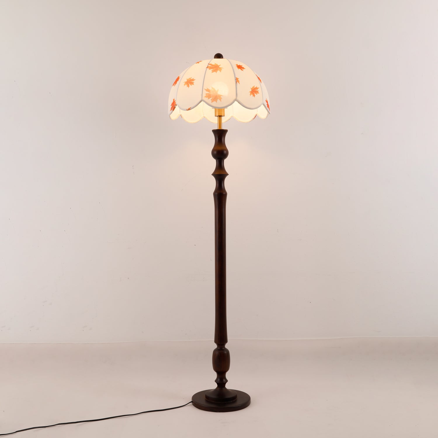 Avery Floor Lamp - Blowlighting