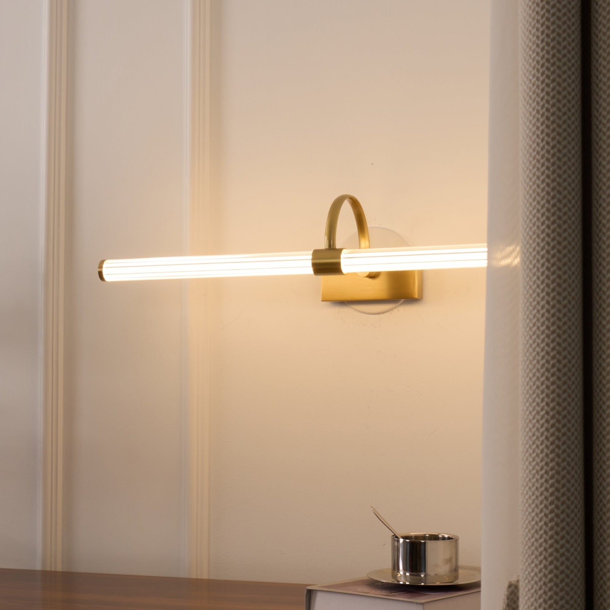 Avery Wall Light - Blowlighting