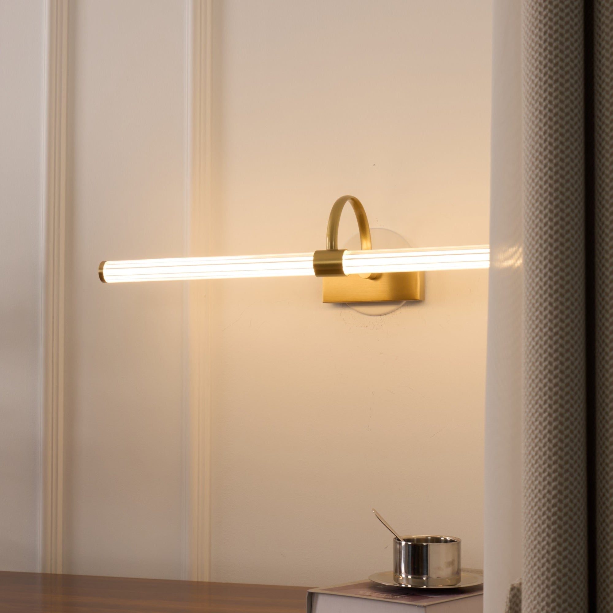 Avery Wall Light - Blowlighting