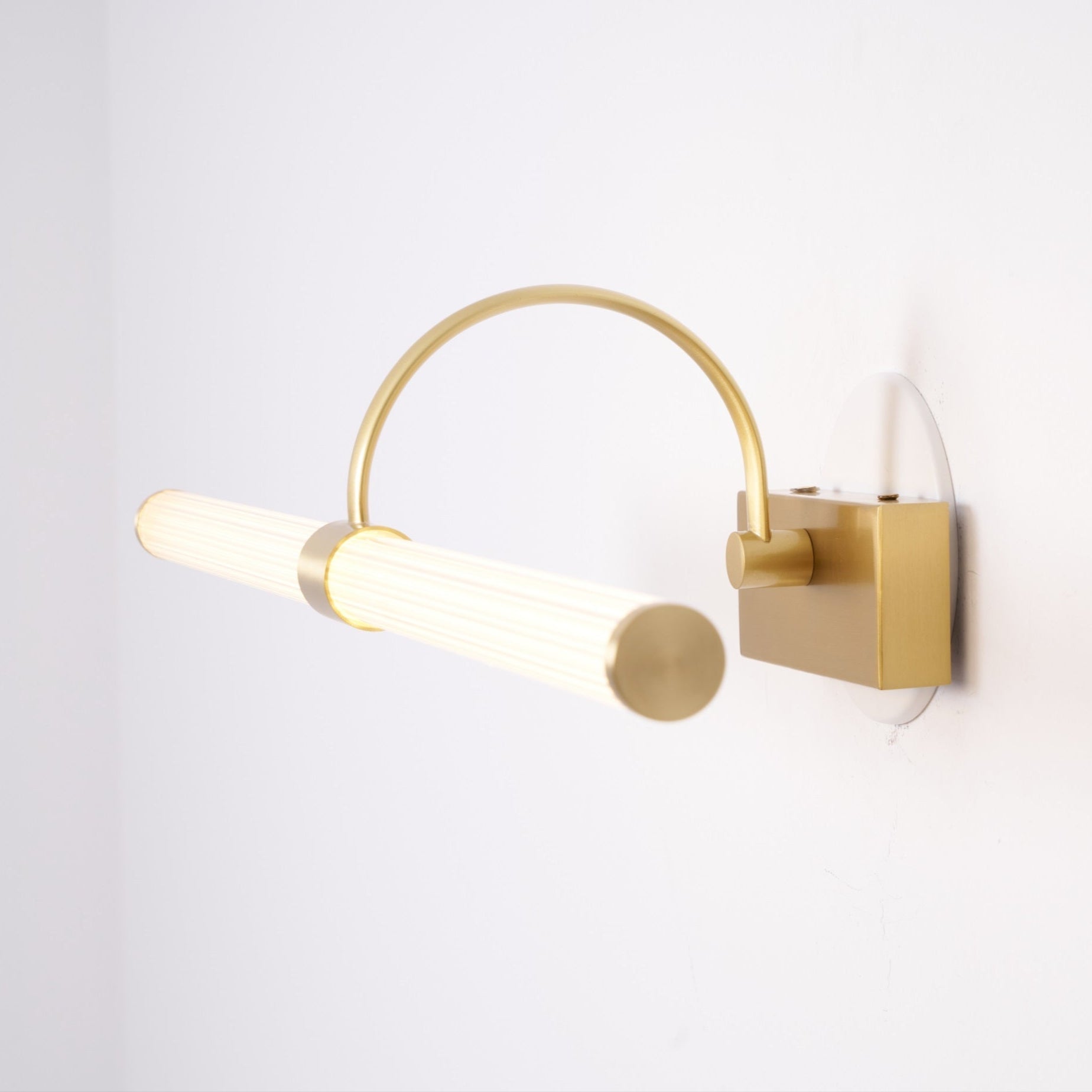 Avery Wall Light - Blowlighting