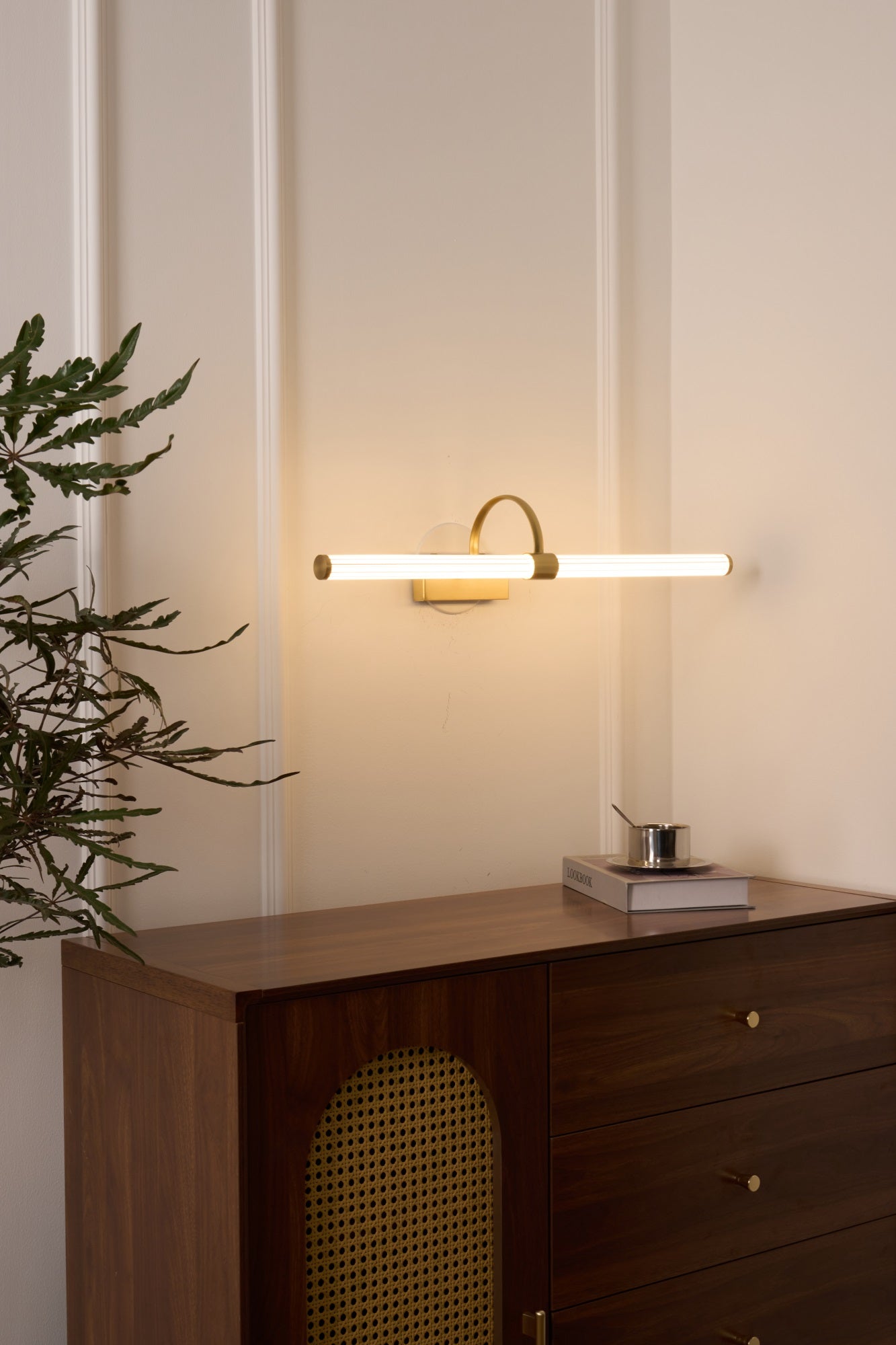 Avery Wall Light - Blowlighting