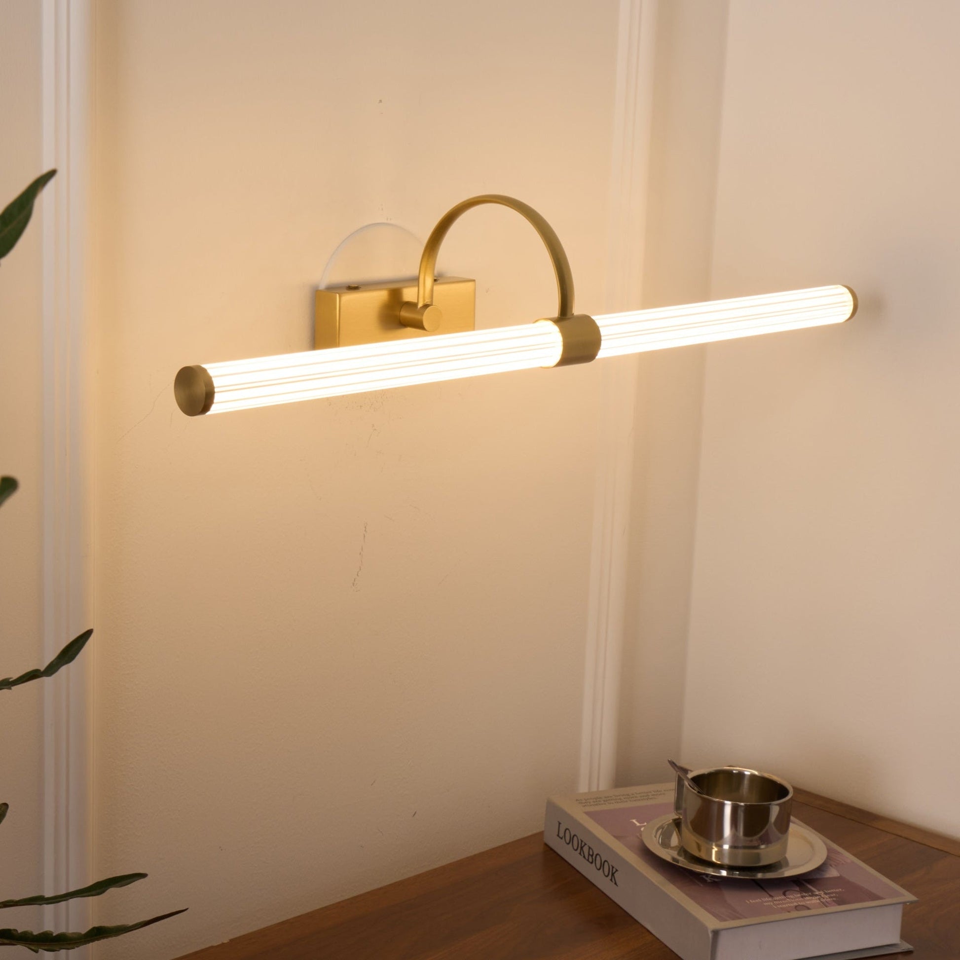 Avery Wall Light - Blowlighting