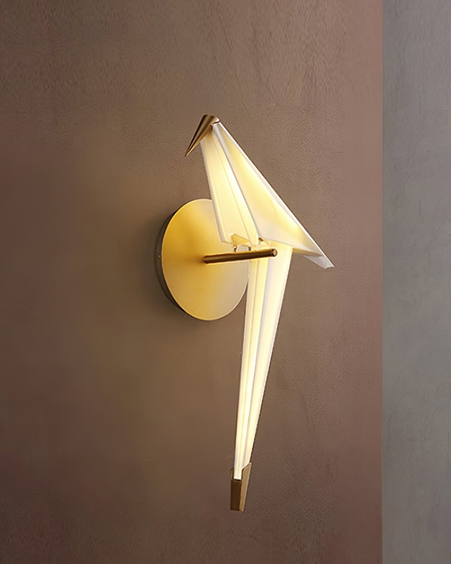 Avian Serenity Wall Lamp - Blowlighting