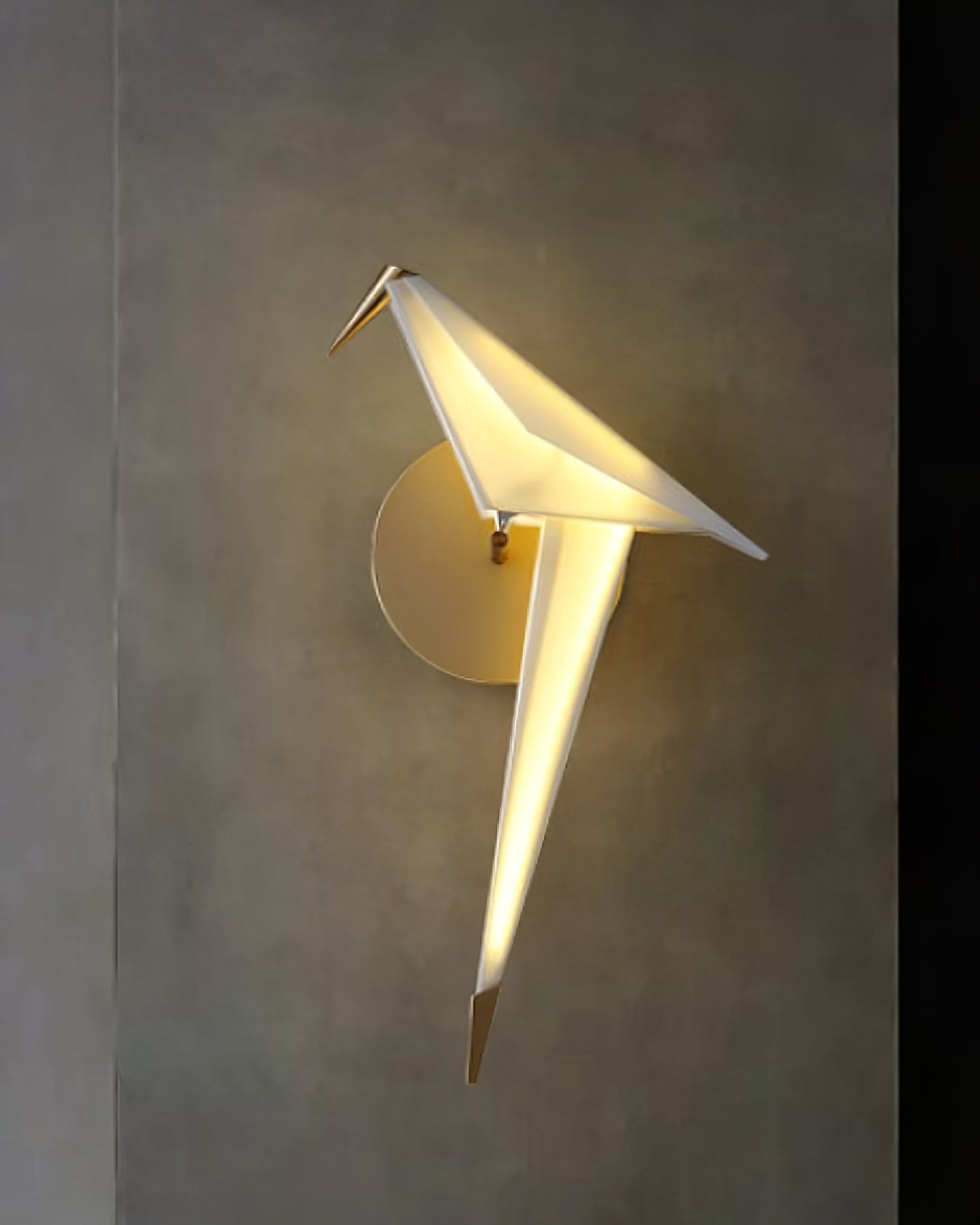 Avian Serenity Wall Lamp - Blowlighting