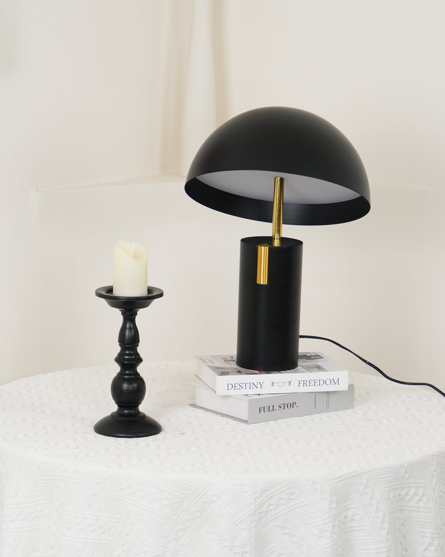 Avo Table Lamp - Blowlighting