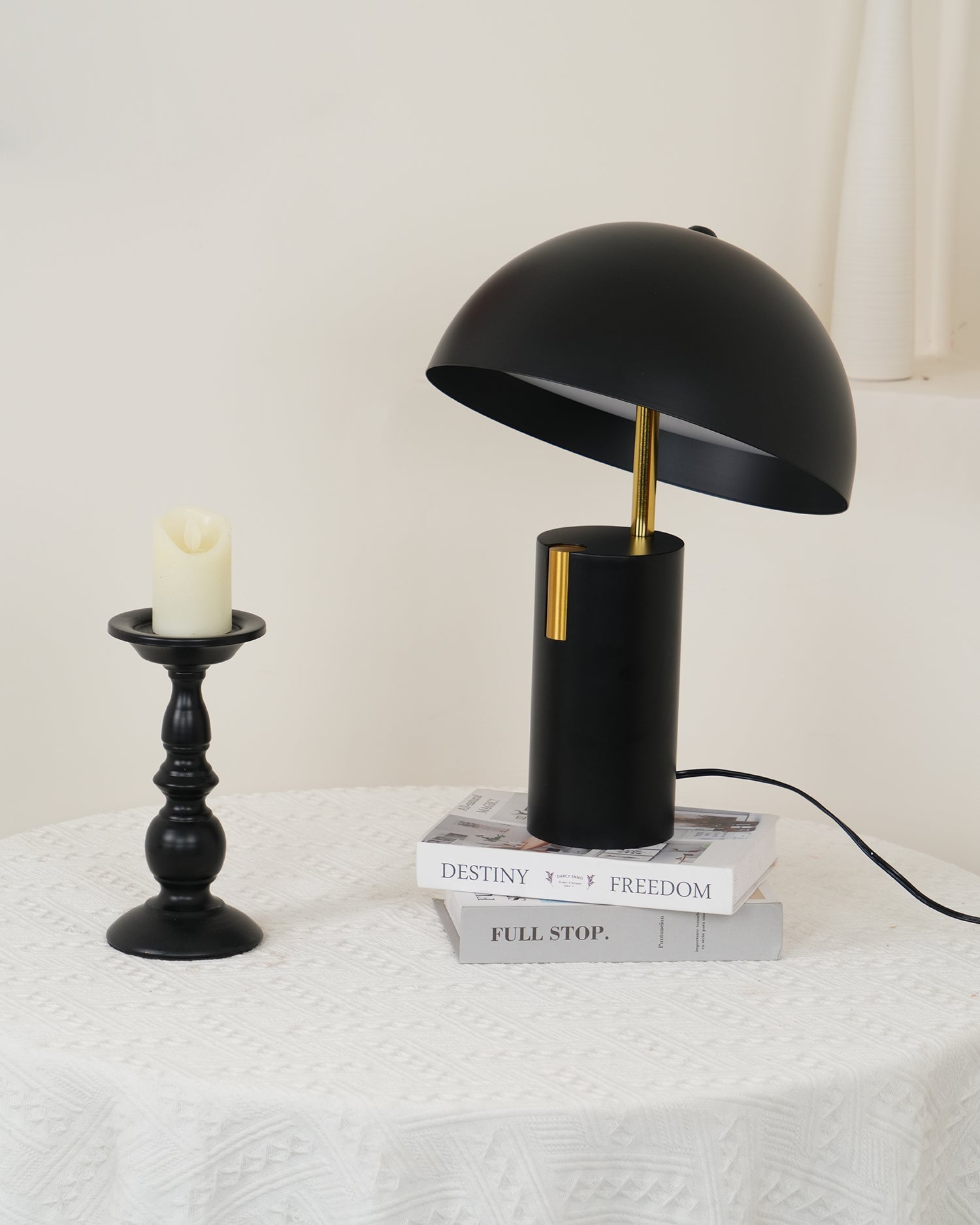 Avo Table Lamp - Blowlighting